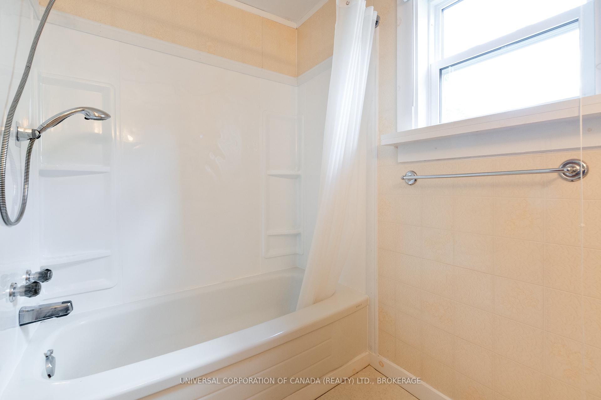 Photo 18 of 44 Shakespeare Street, Bayham, Port Burwell — HOMEH