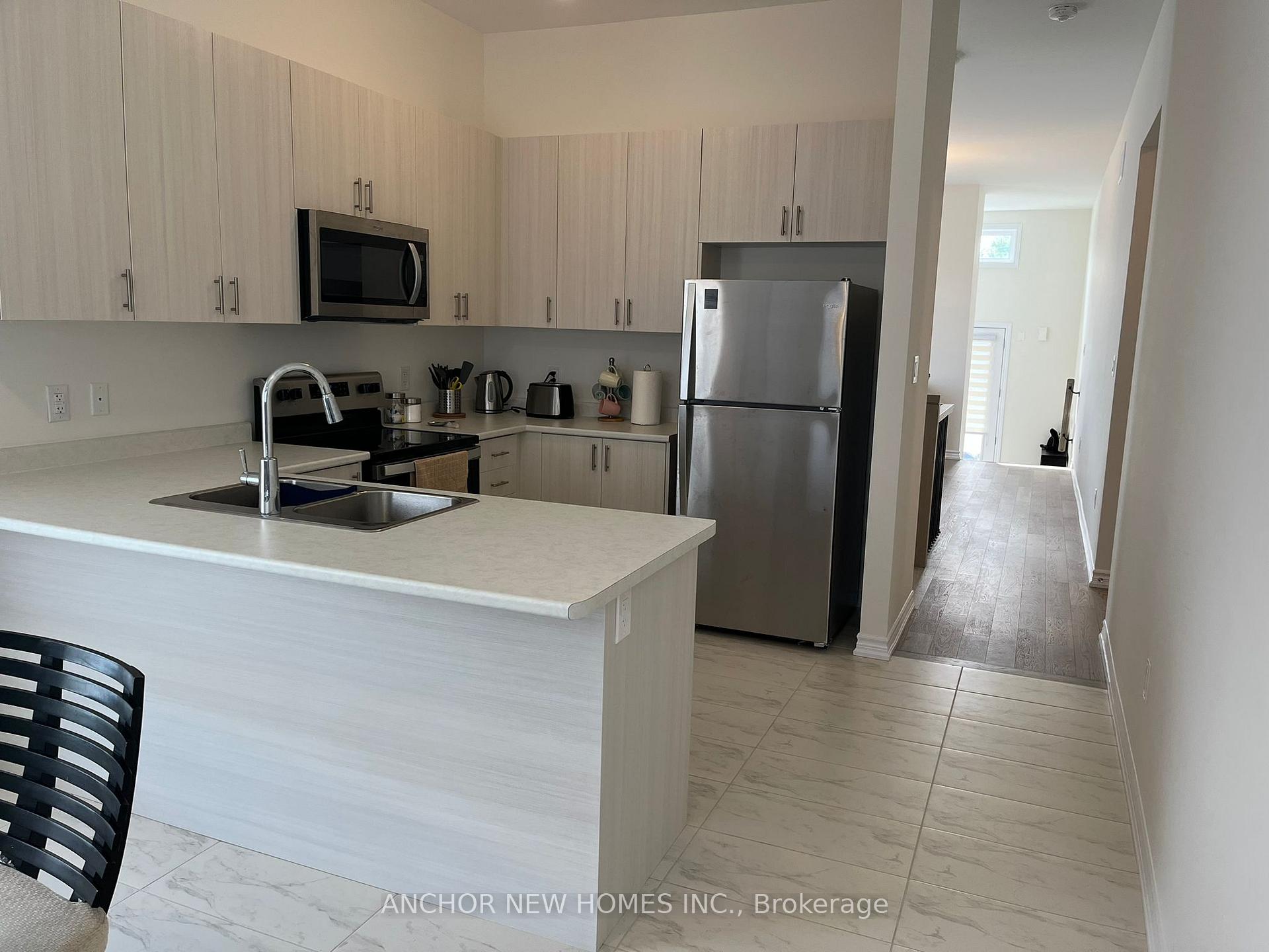 Photo 8 of 26 Beatrice Drive, Wasaga Beach — HOMEH