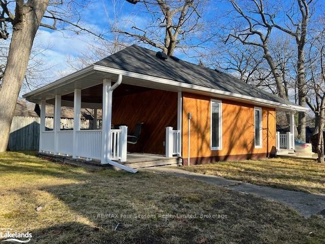 Photo 2 of 1055 Mosley Street, Wasaga Beach — HOMEH