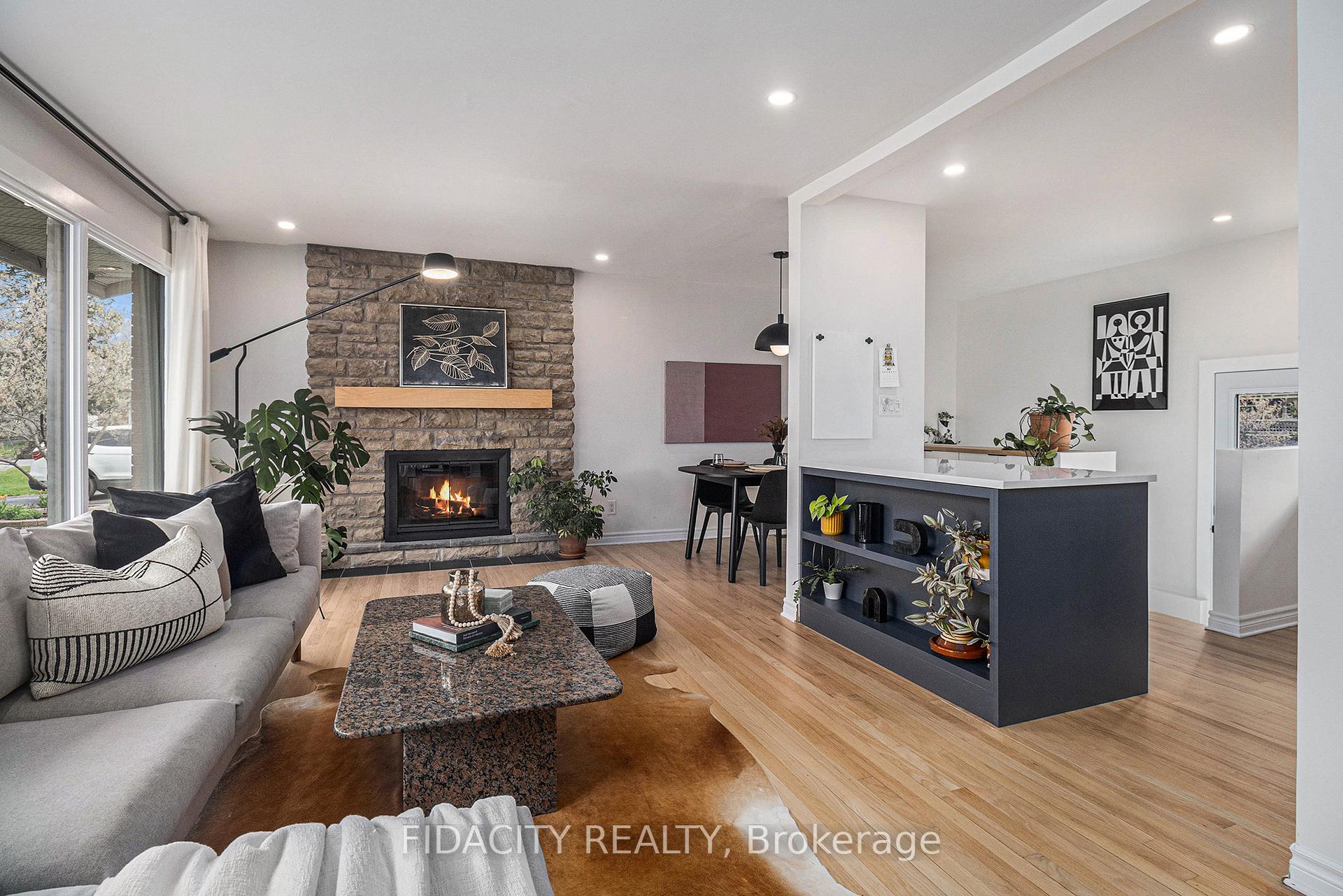 Photo 2 of 26 Stinson Avenue, Ottawa, Lynwood Village — HOMEH