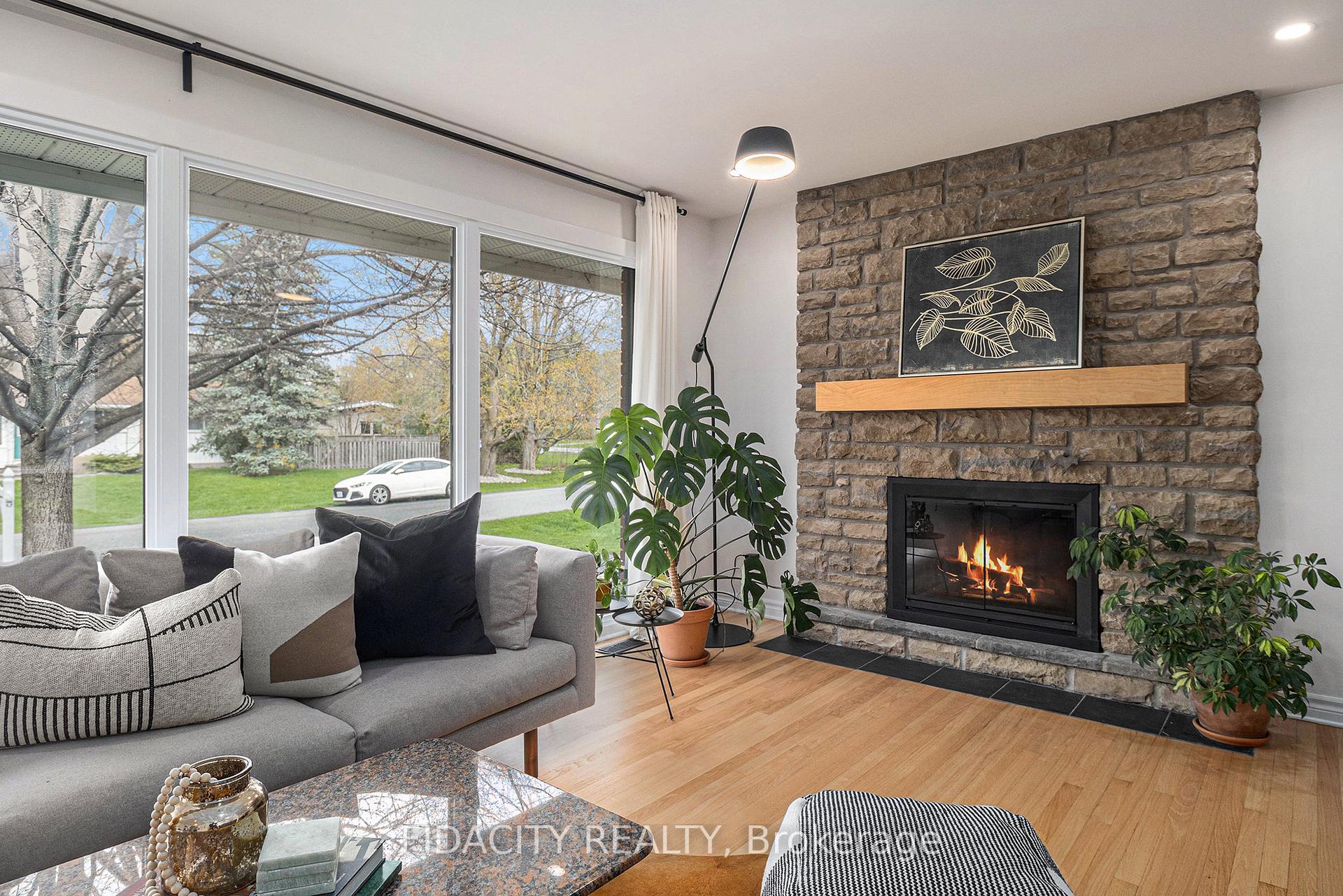 Photo 5 of 26 Stinson Avenue, Ottawa, Lynwood Village — HOMEH