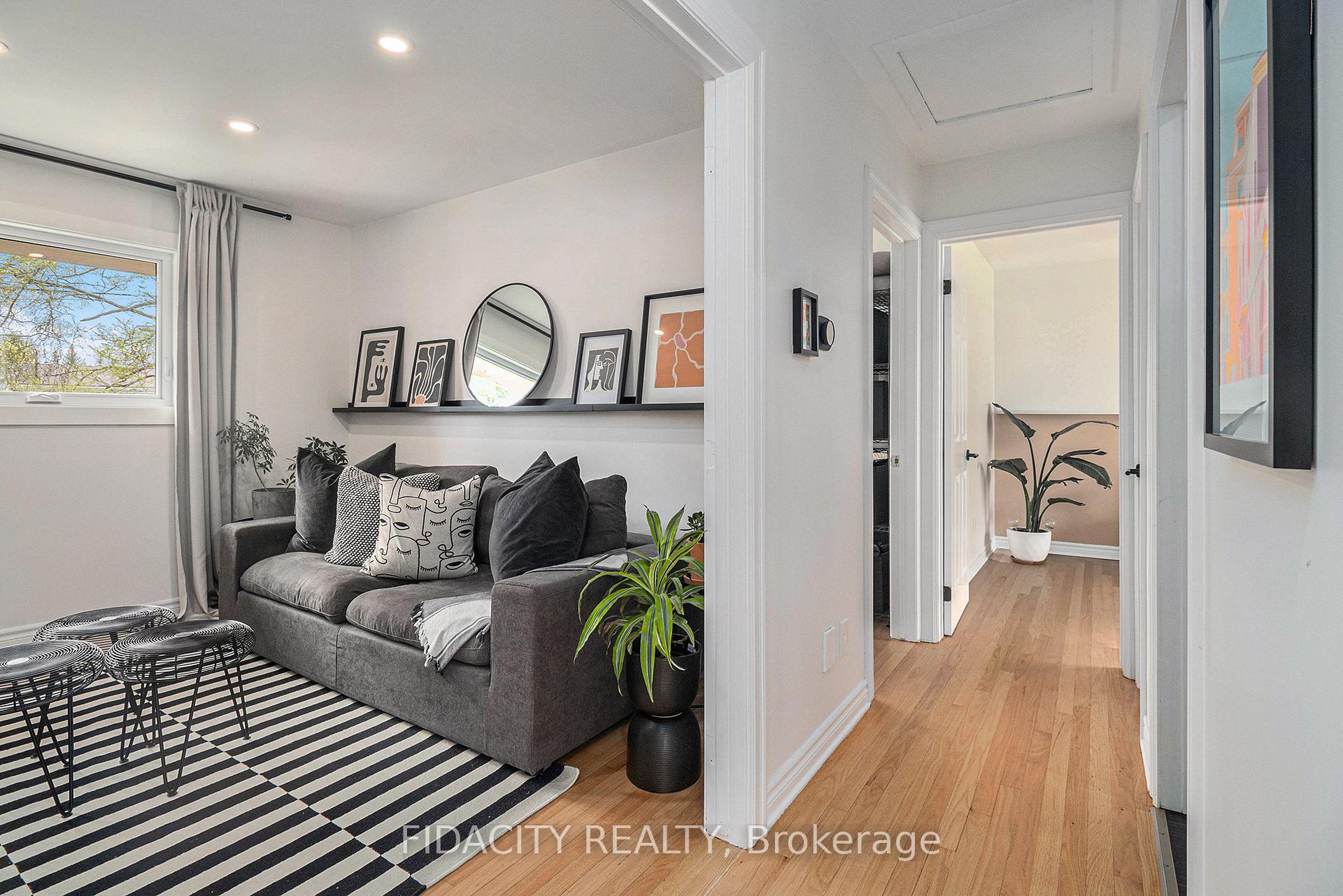 Photo 12 of 26 Stinson Avenue, Ottawa, Lynwood Village — HOMEH