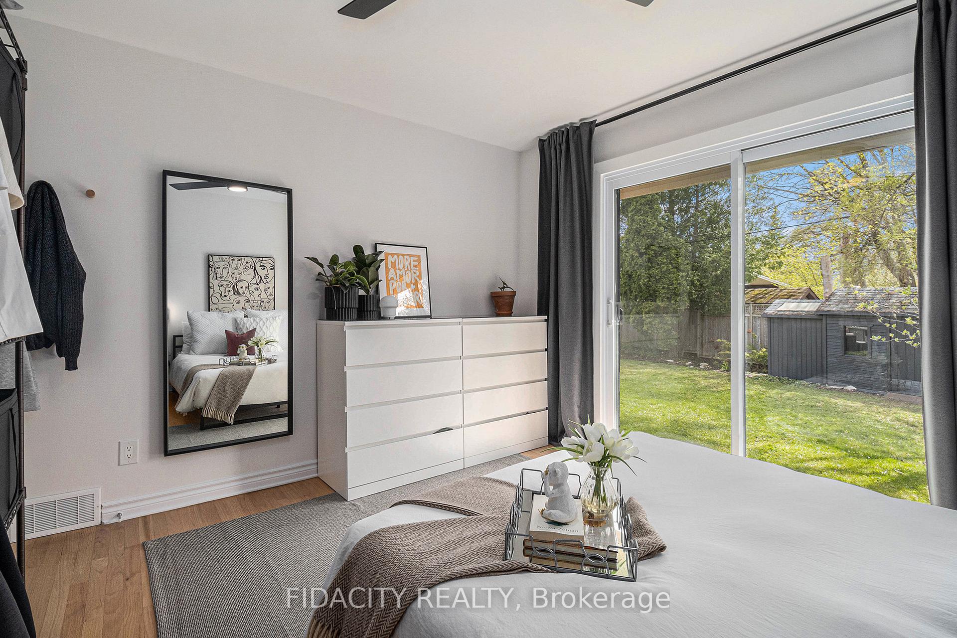 Photo 16 of 26 Stinson Avenue, Ottawa, Lynwood Village — HOMEH