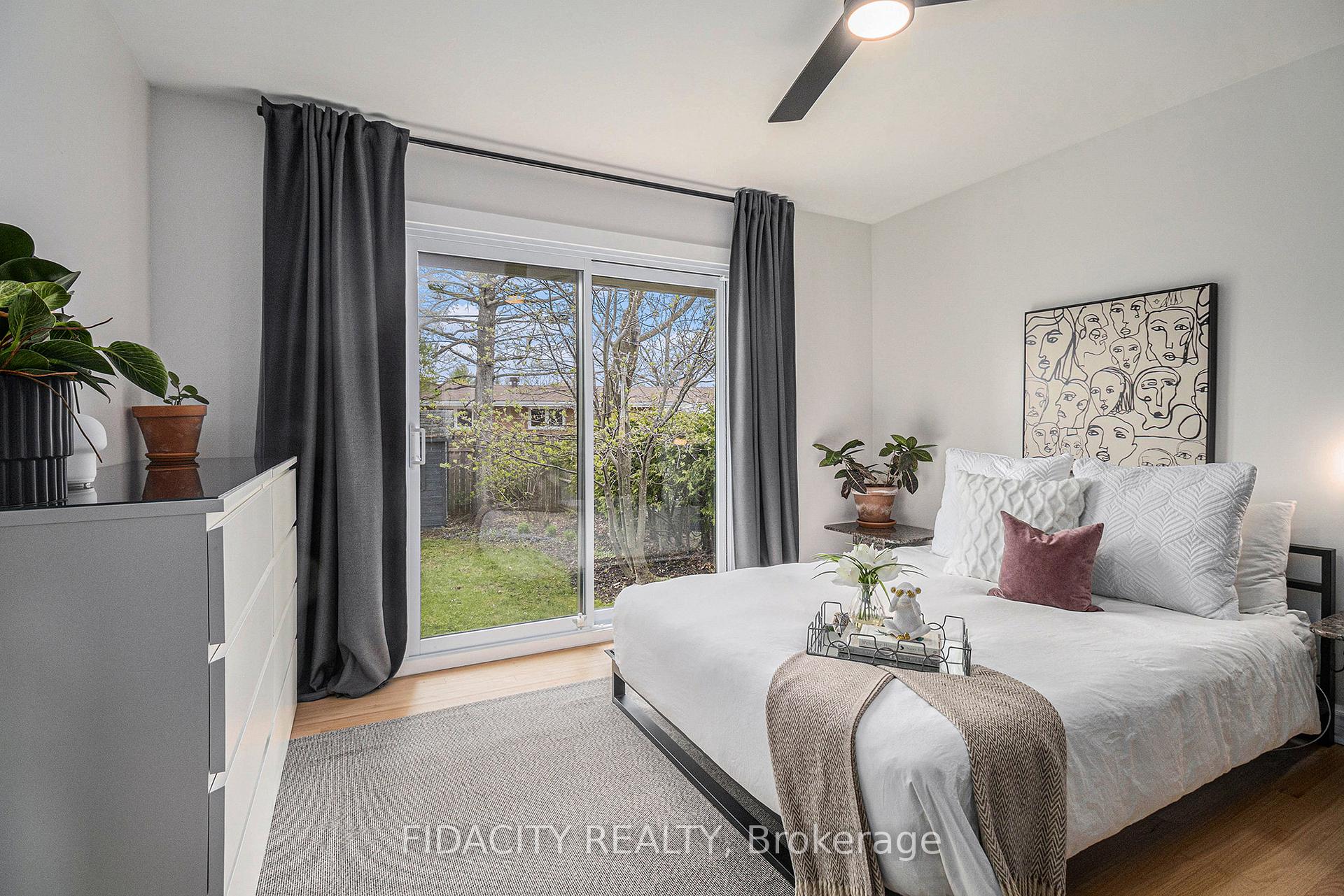 Photo 15 of 26 Stinson Avenue, Ottawa, Lynwood Village — HOMEH