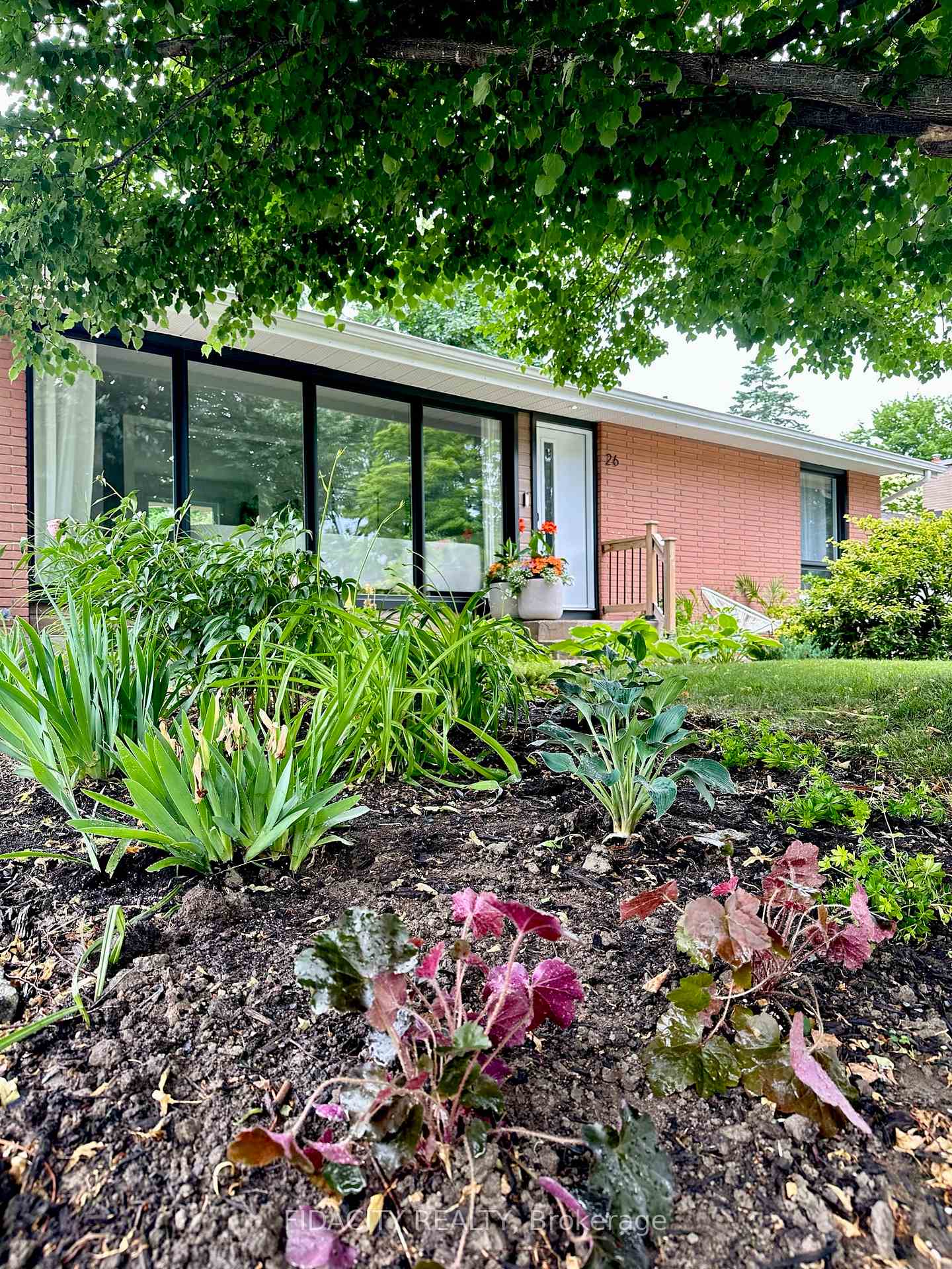 Photo 27 of 26 Stinson Avenue, Ottawa, Lynwood Village — HOMEH