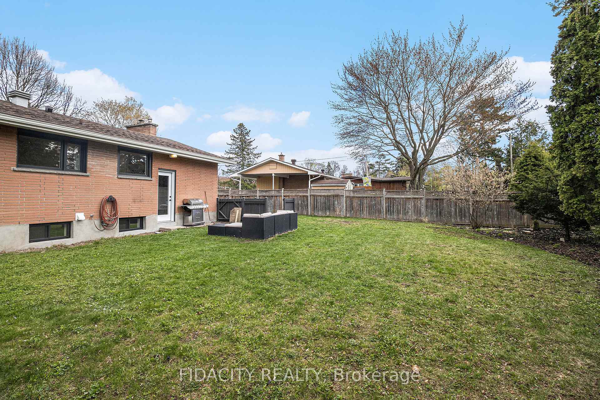 Photo 26 of 26 Stinson Avenue, Ottawa, Lynwood Village — HOMEH