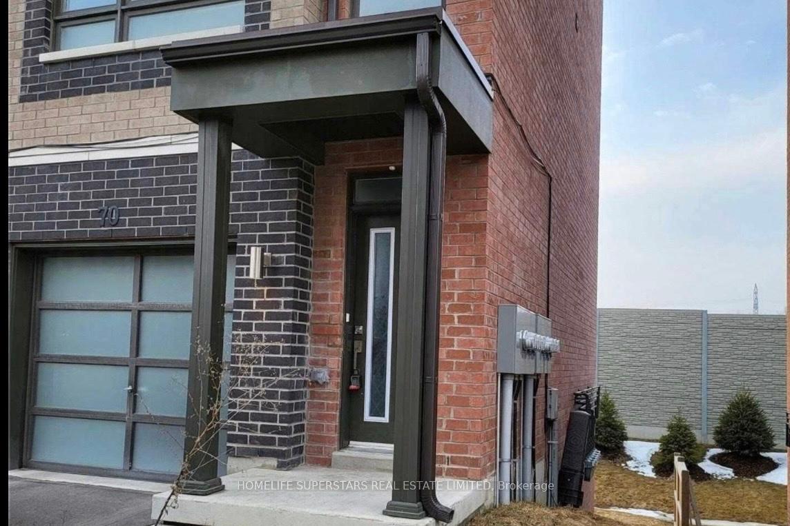 Photo 1 of 70 Dalhousie Street, Vaughan, Vaughan Grove — HOMEH