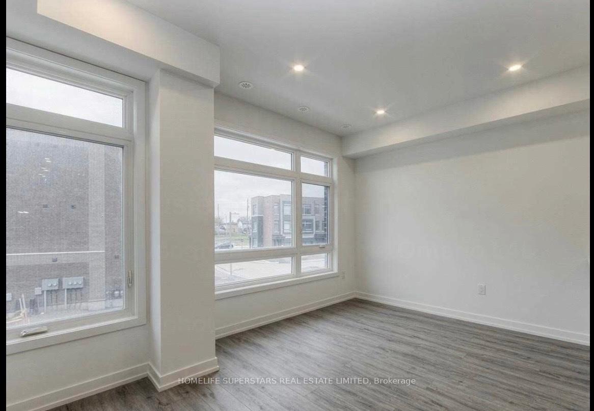 Photo 9 of 70 Dalhousie Street, Vaughan, Vaughan Grove — HOMEH