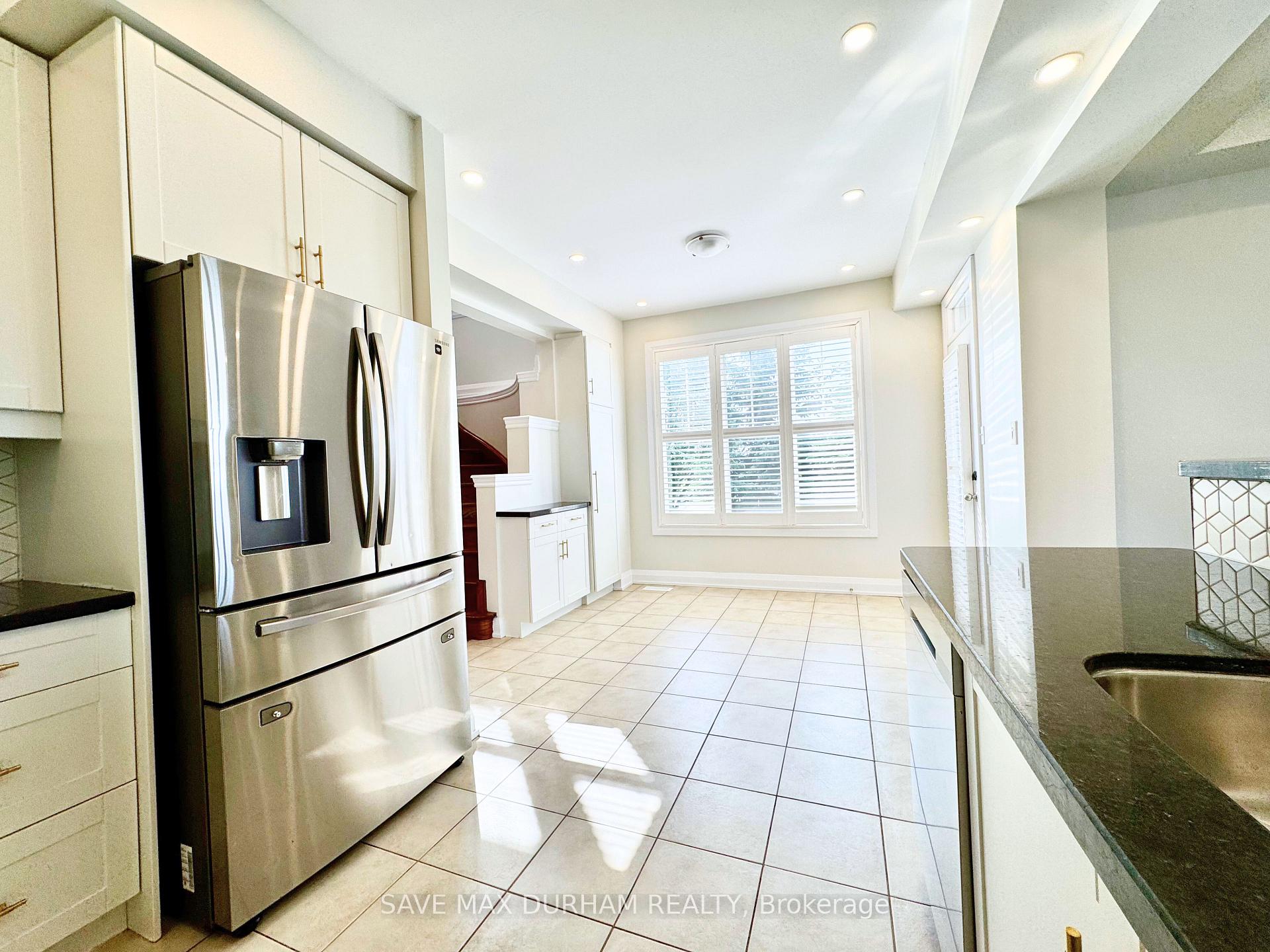 Photo 7 of 18 Silverwood Circle, Ajax, Central East — HOMEH