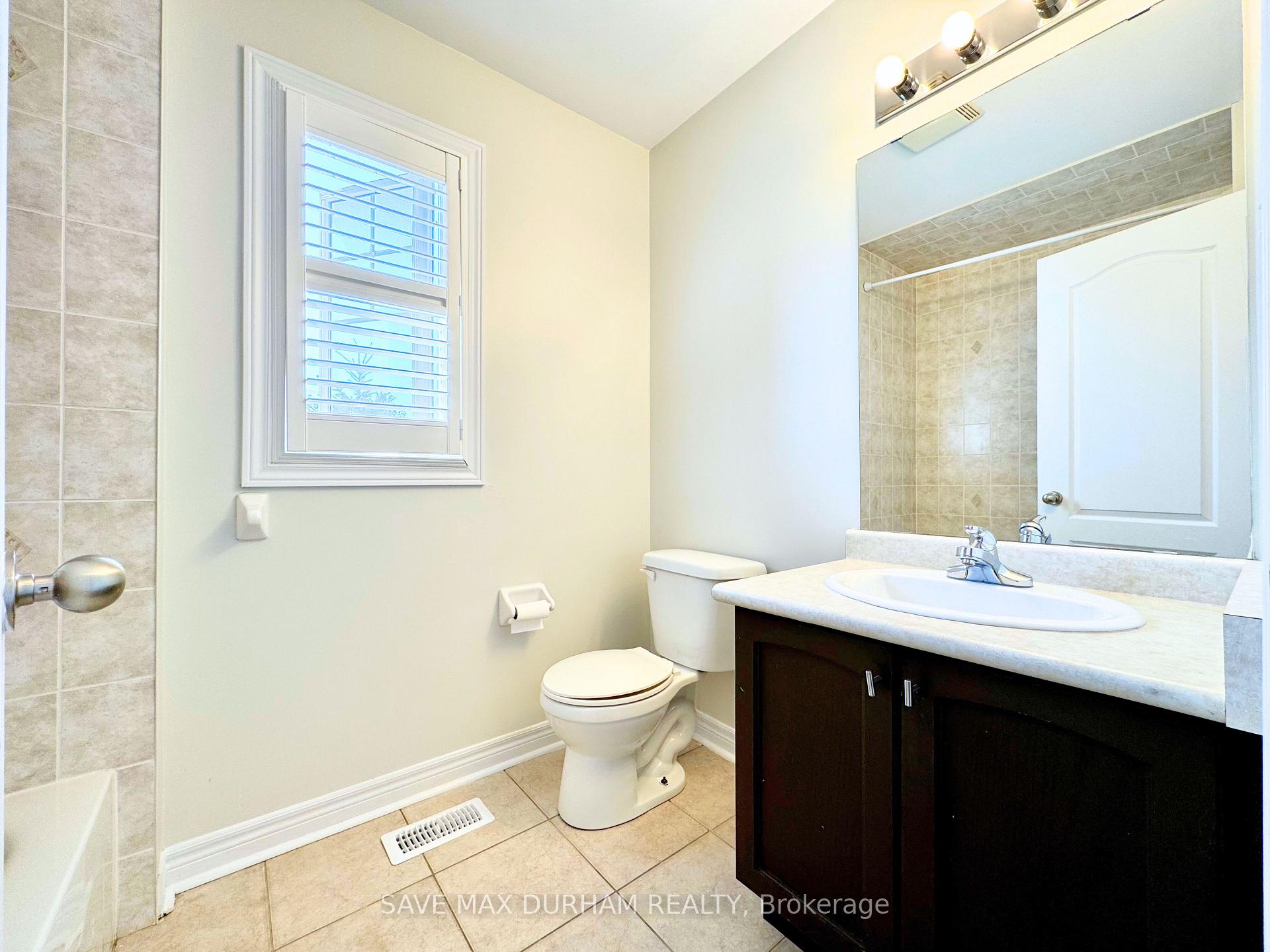 Photo 18 of 18 Silverwood Circle, Ajax, Central East — HOMEH