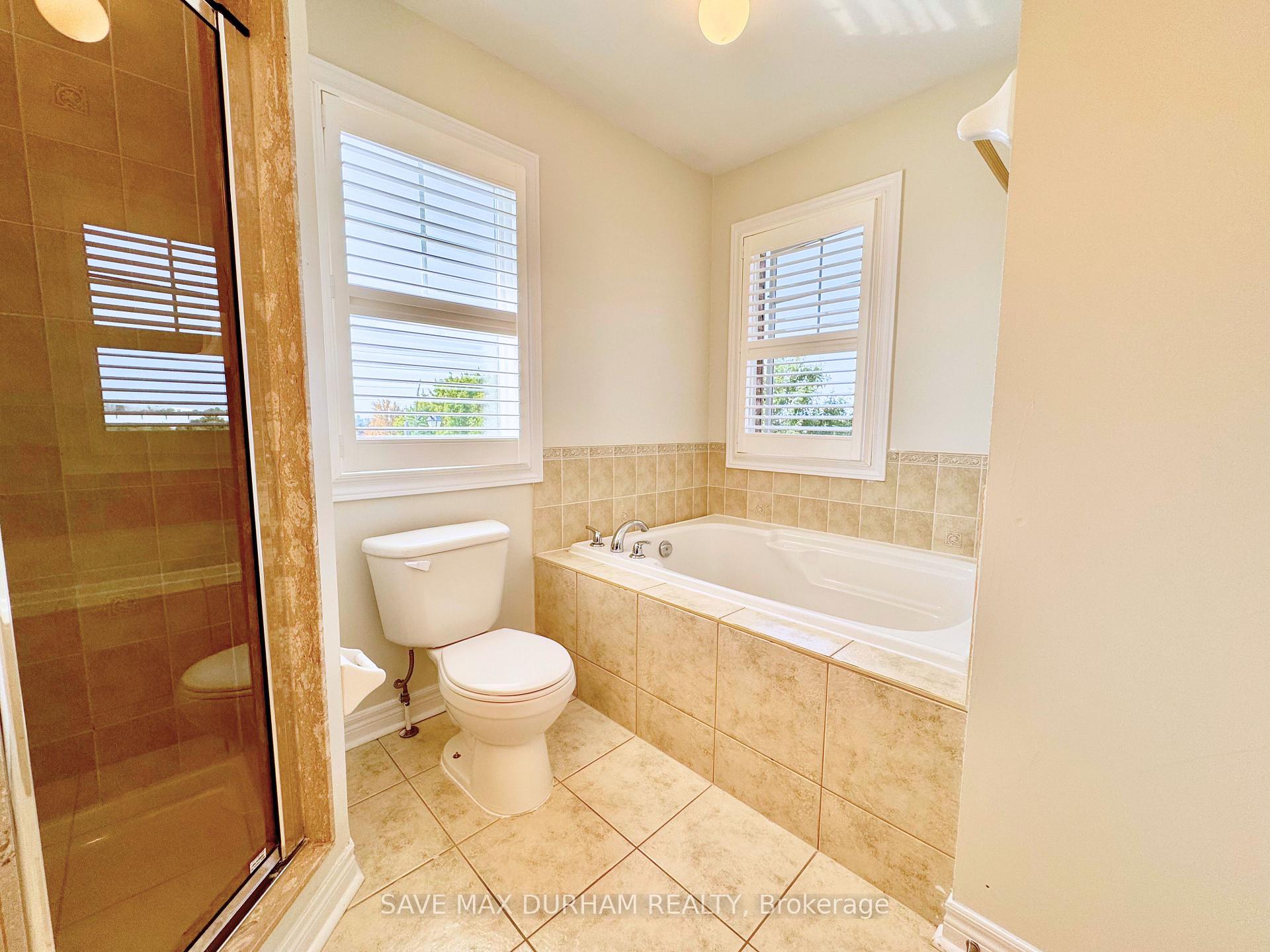Photo 19 of 18 Silverwood Circle, Ajax, Central East — HOMEH
