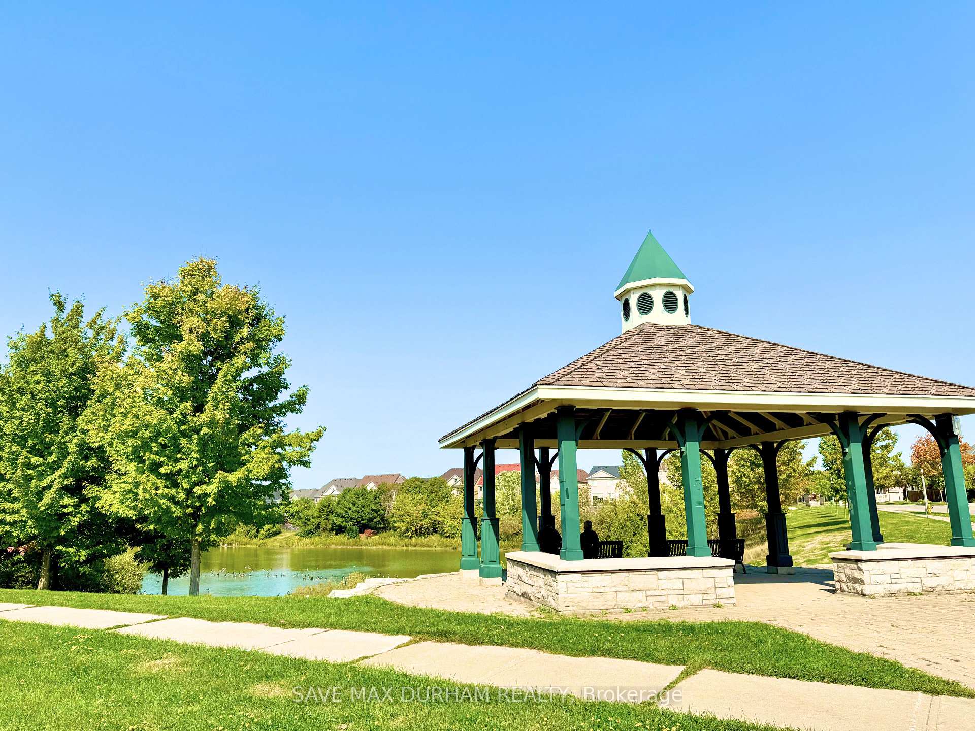Photo 37 of 18 Silverwood Circle, Ajax, Central East — HOMEH