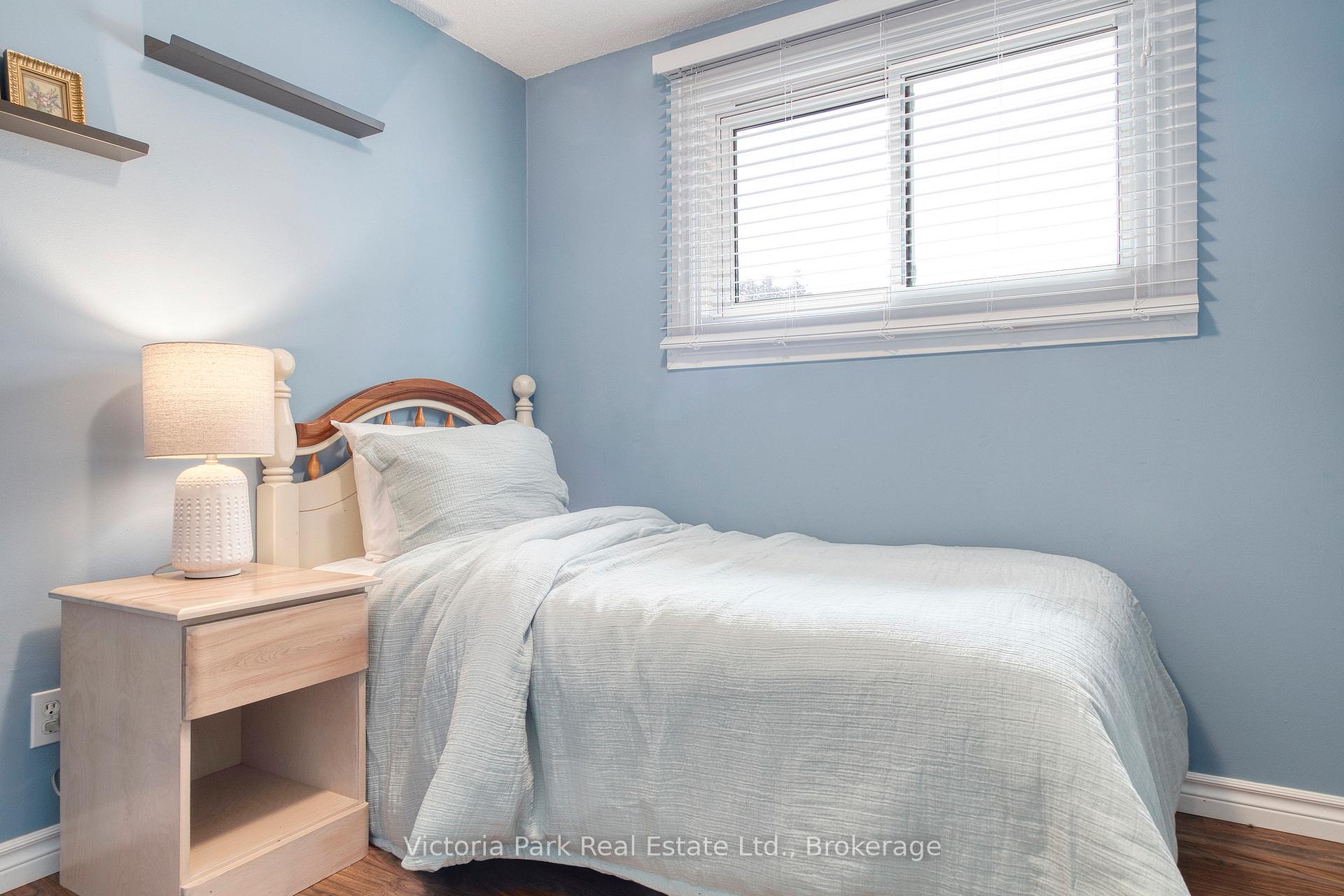 Photo 25 of 661 Glen Forrest Boulevard, Waterloo, Lakeshore Village — HOMEH