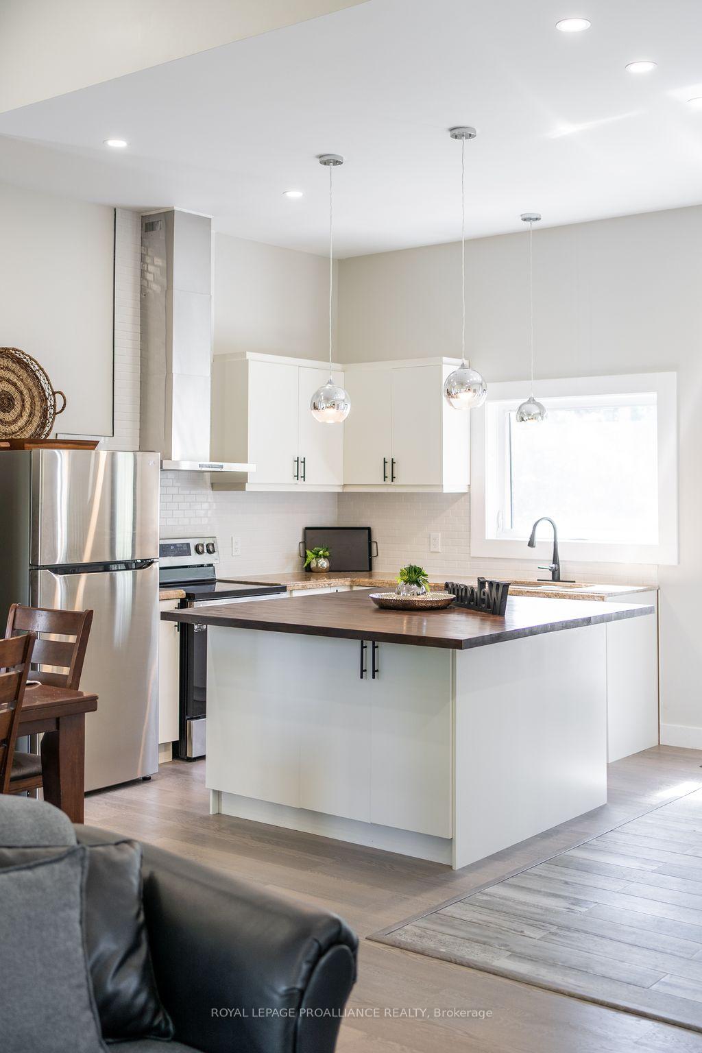 Photo 12 of 16 Tweedsmuir Crescent, Tweed, Hungerford (Twp) — HOMEH