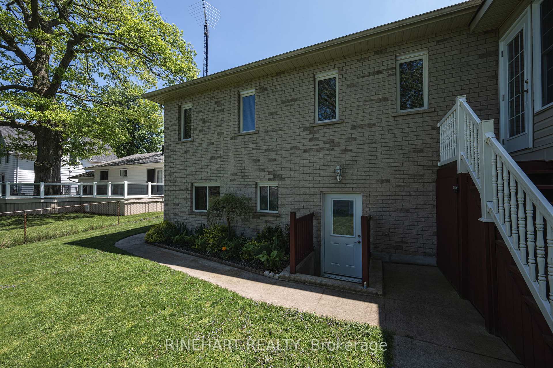 Photo 7 of 221A Main Street, West Elgin, West Lorne — HOMEH