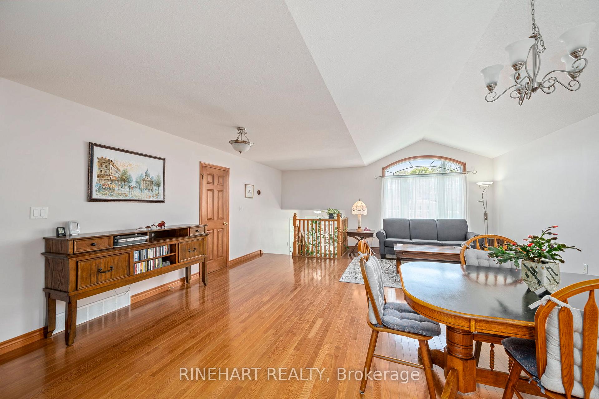 Photo 21 of 221A Main Street, West Elgin, West Lorne — HOMEH