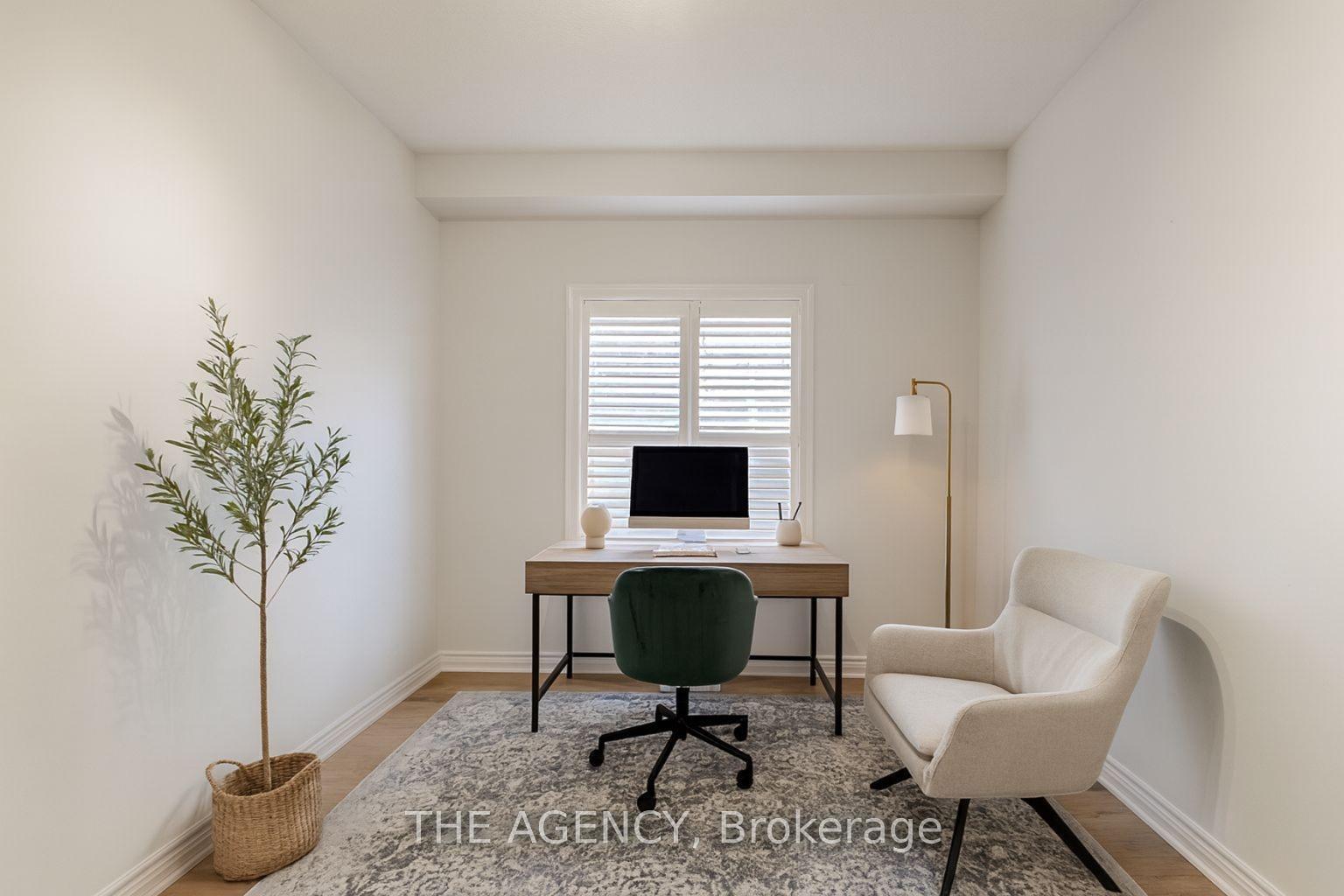 Photo 4 of 33 Ascalon Drive, Vaughan, Patterson — HOMEH