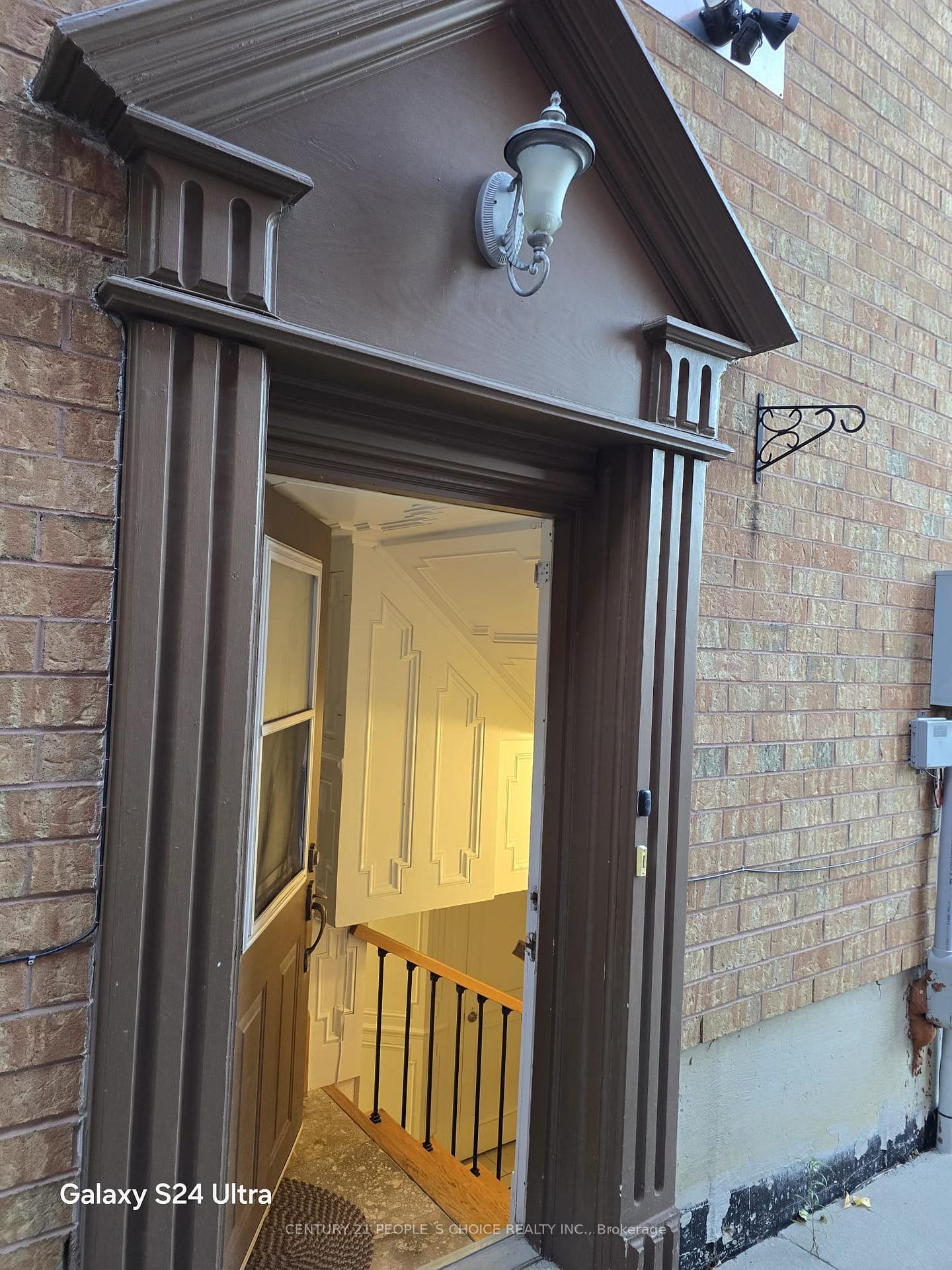 Front of Unit Bsmt, 51 Fairmont Avenue