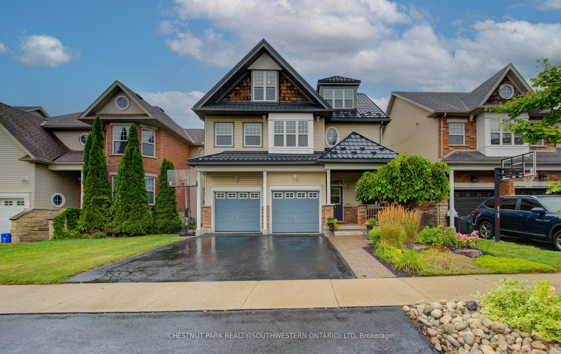 Photo 2 of 644 Frieburg Drive, Waterloo — HOMEH
