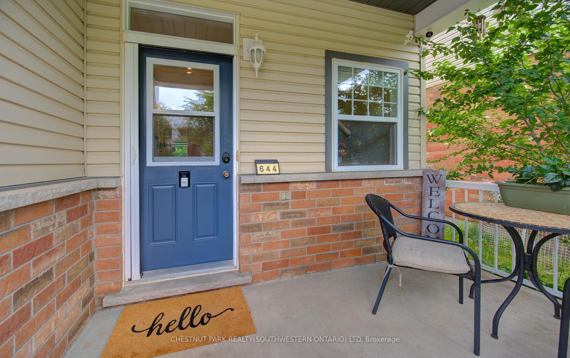 Photo 4 of 644 Frieburg Drive, Waterloo — HOMEH