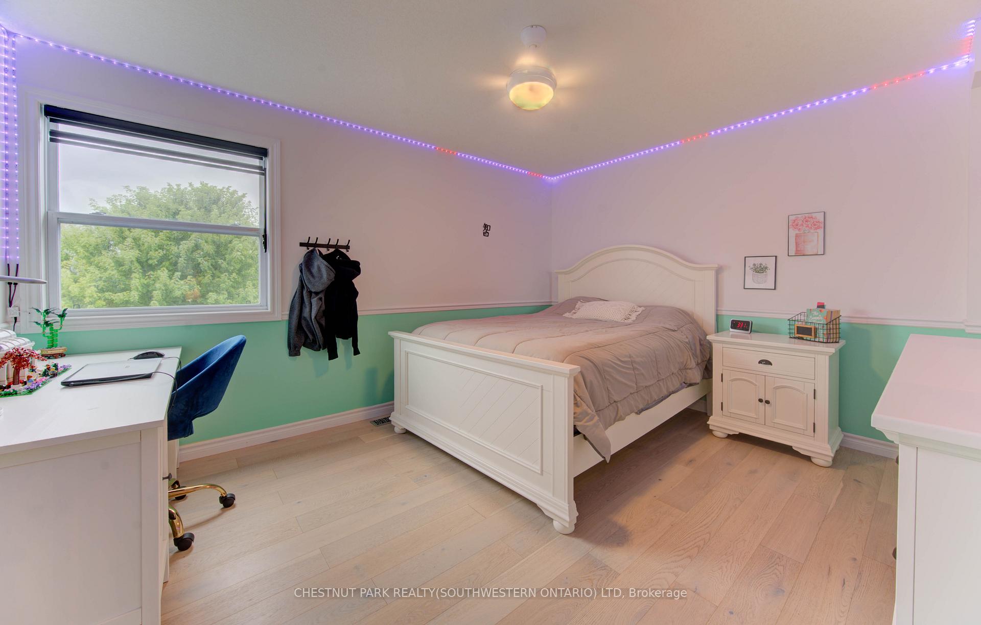 Photo 24 of 644 Frieburg Drive, Waterloo — HOMEH