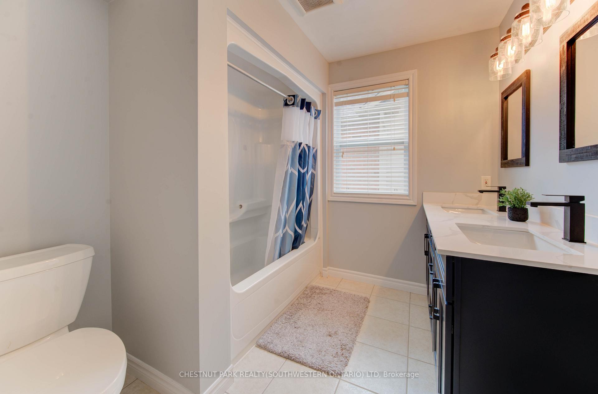 Photo 26 of 644 Frieburg Drive, Waterloo — HOMEH