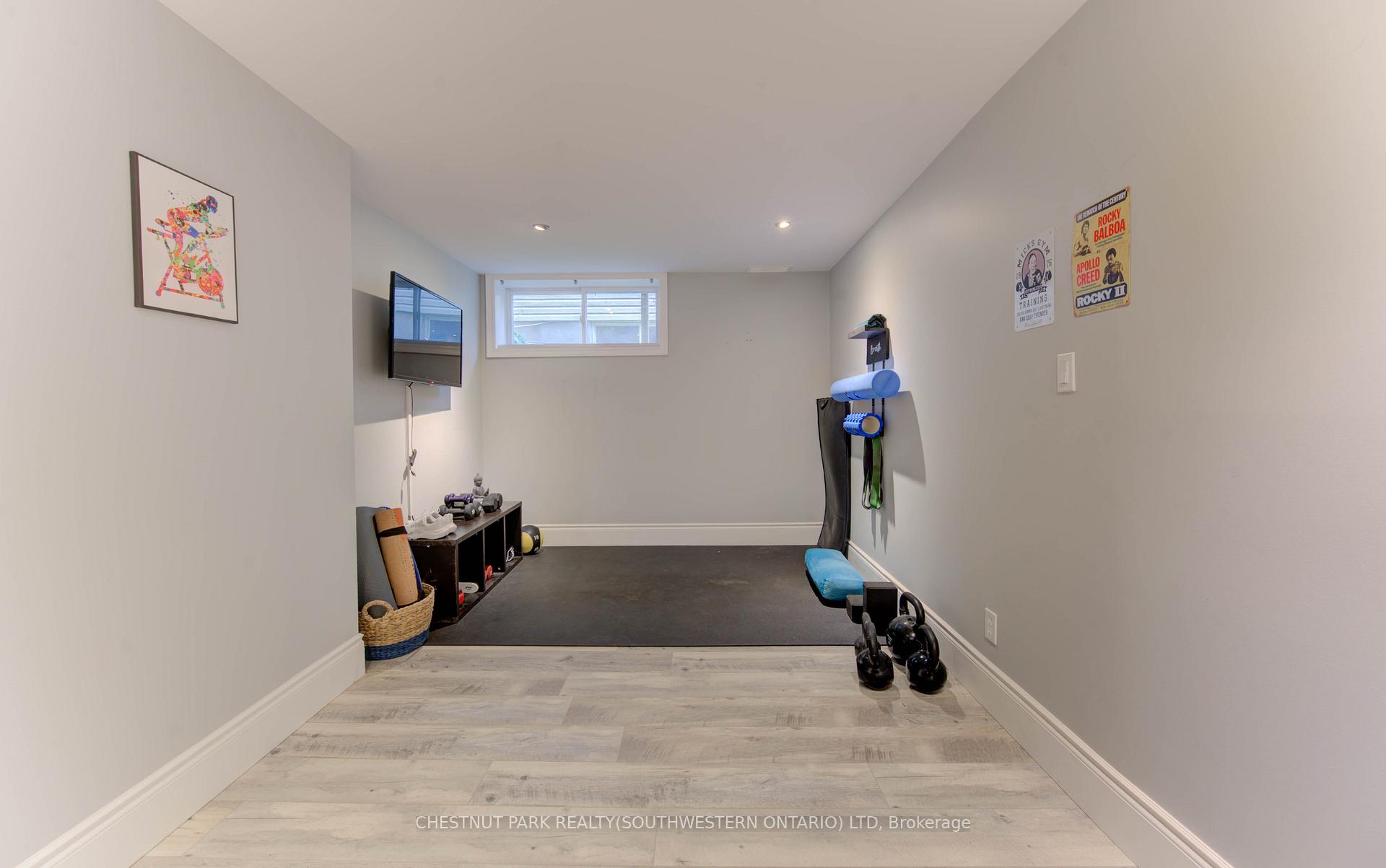Photo 36 of 644 Frieburg Drive, Waterloo — HOMEH