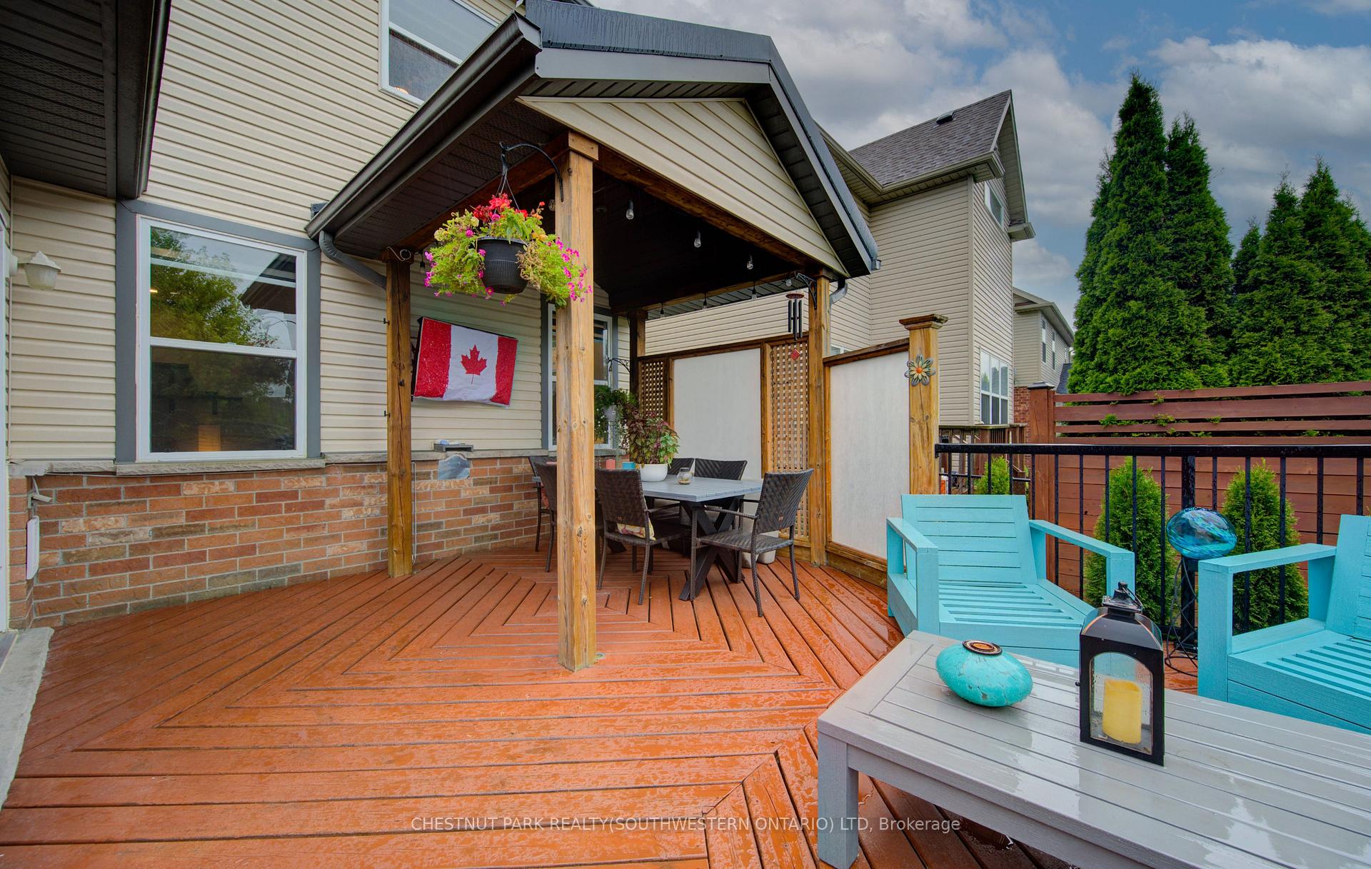 Photo 40 of 644 Frieburg Drive, Waterloo — HOMEH