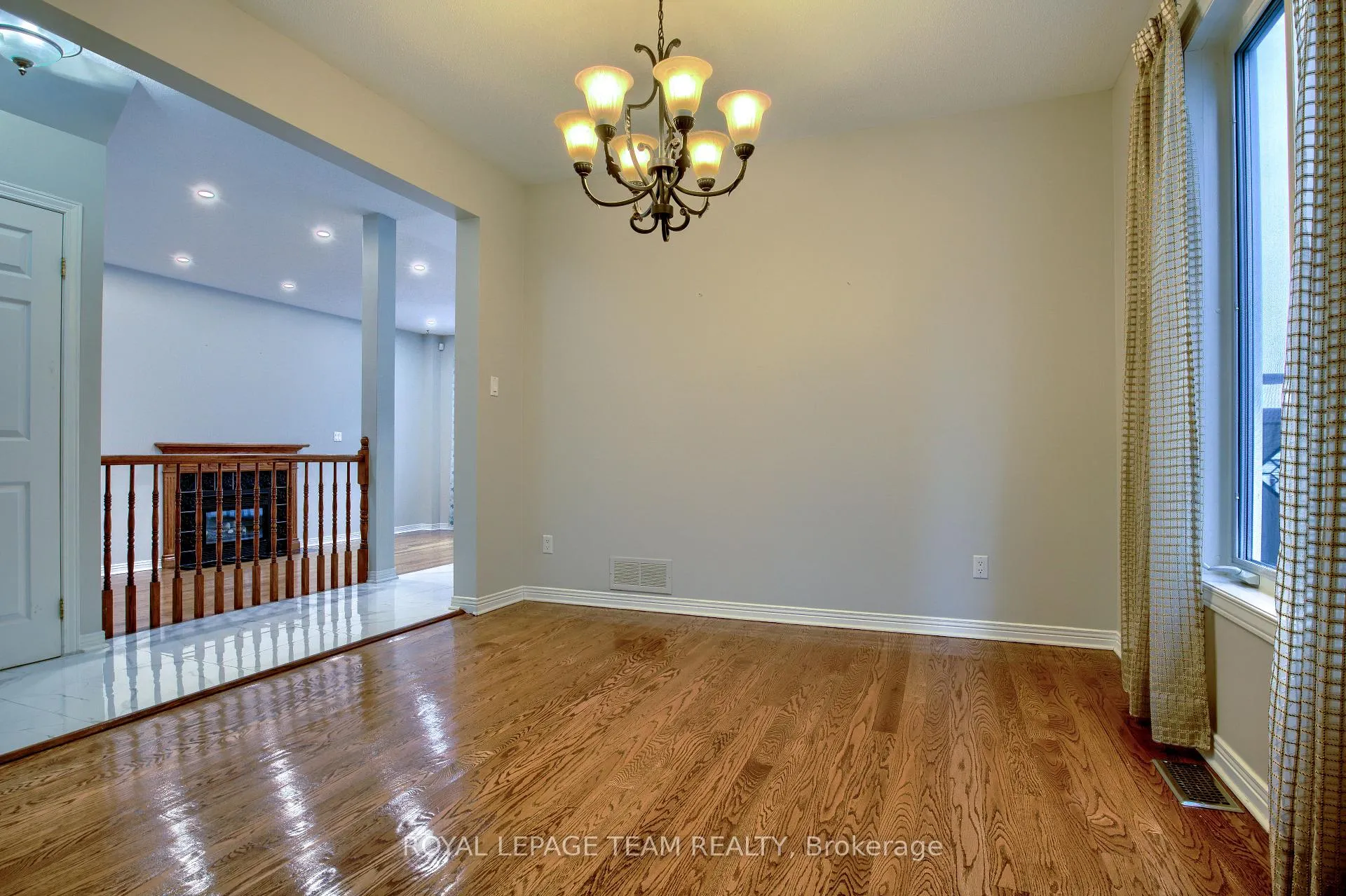 Photo 7 of 45 Boulder Way, Ottawa, Barrhaven - Longfields — HOMEH