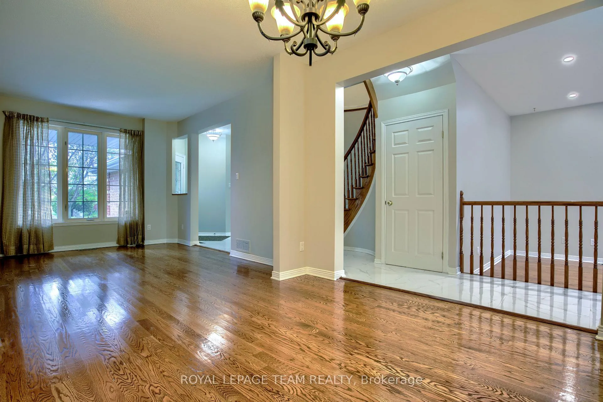 Photo 8 of 45 Boulder Way, Ottawa, Barrhaven - Longfields — HOMEH