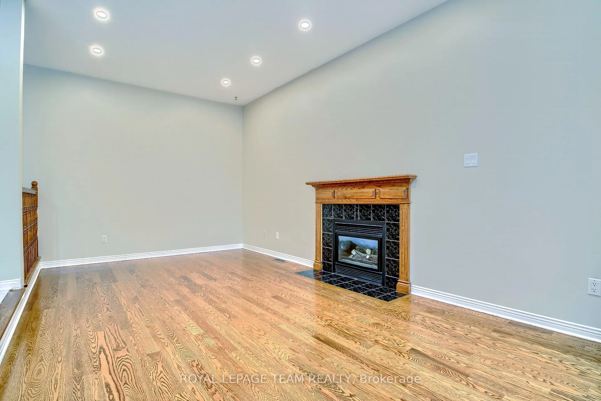 Photo 17 of 45 Boulder Way, Ottawa, Barrhaven - Longfields — HOMEH
