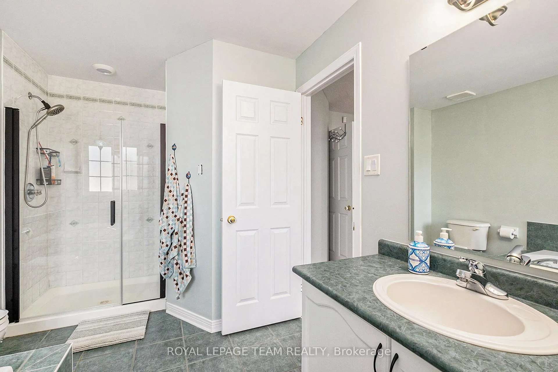 Photo 21 of 45 Boulder Way, Ottawa, Barrhaven - Longfields — HOMEH