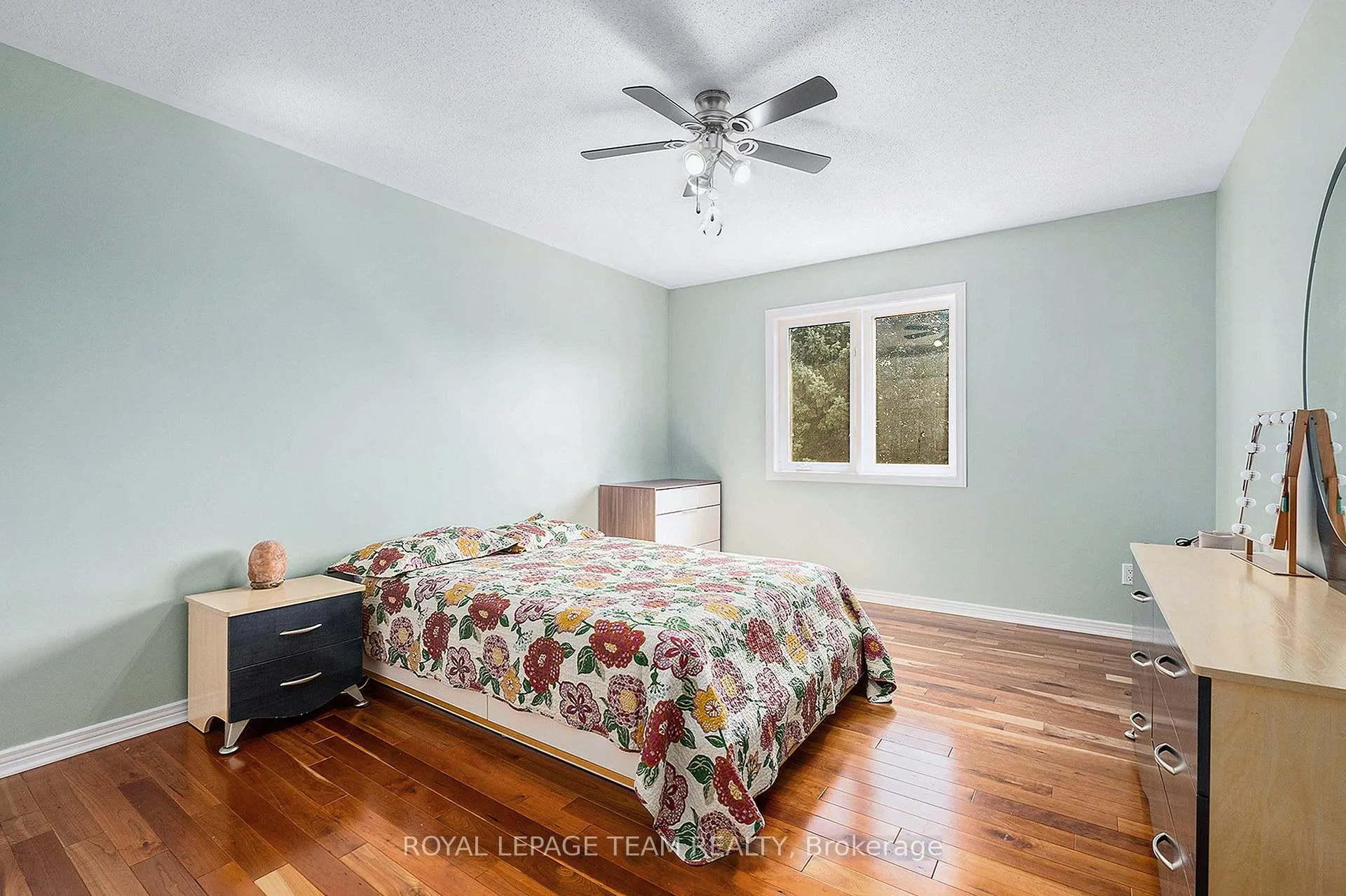Photo 23 of 45 Boulder Way, Ottawa, Barrhaven - Longfields — HOMEH