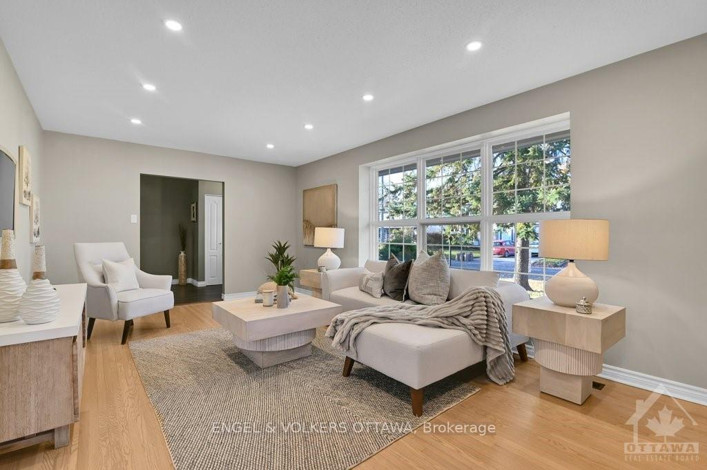 Photo 6 of 2123 Grafton Crescent, Ottawa, Beacon Hill North — HOMEH