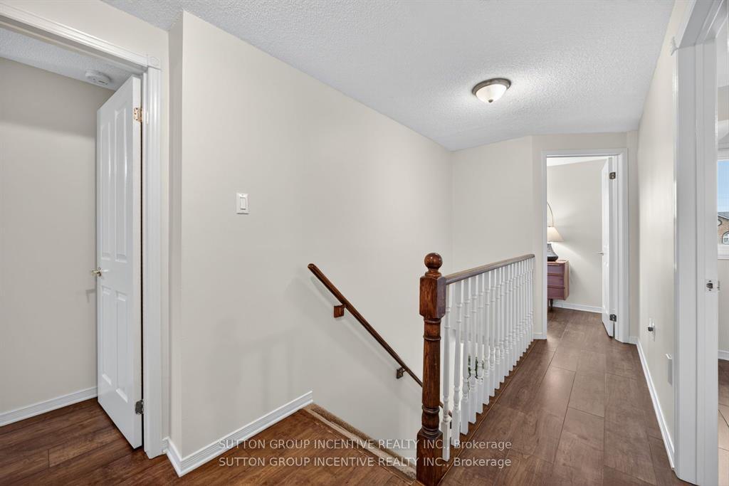 Photo 17 of 87 Irwin Drive, Barrie, Northwest — HOMEH