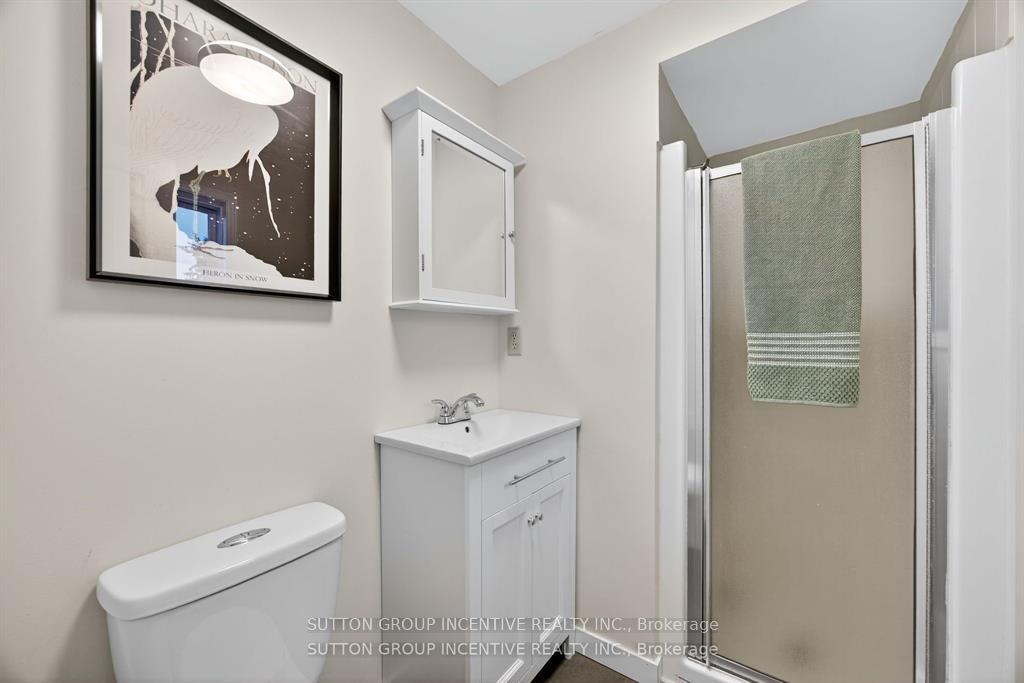 Photo 24 of 87 Irwin Drive, Barrie, Northwest — HOMEH