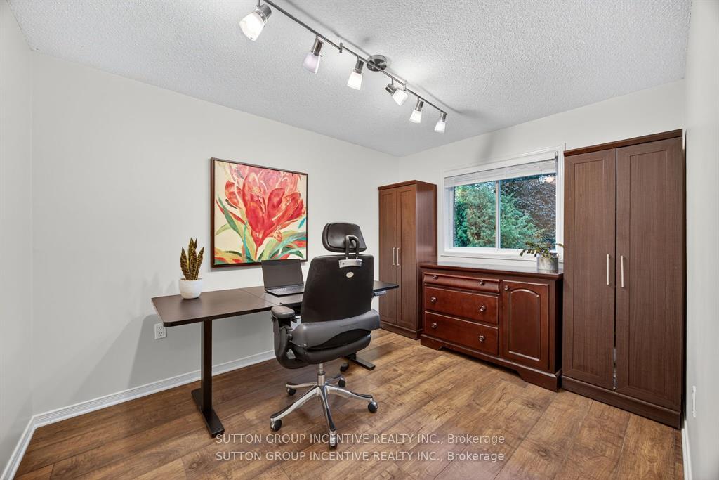 Photo 22 of 87 Irwin Drive, Barrie, Northwest — HOMEH