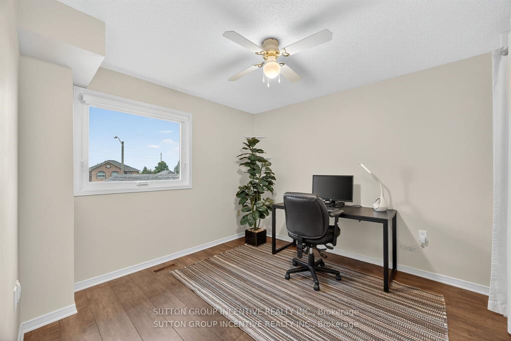 Photo 26 of 87 Irwin Drive, Barrie, Northwest — HOMEH