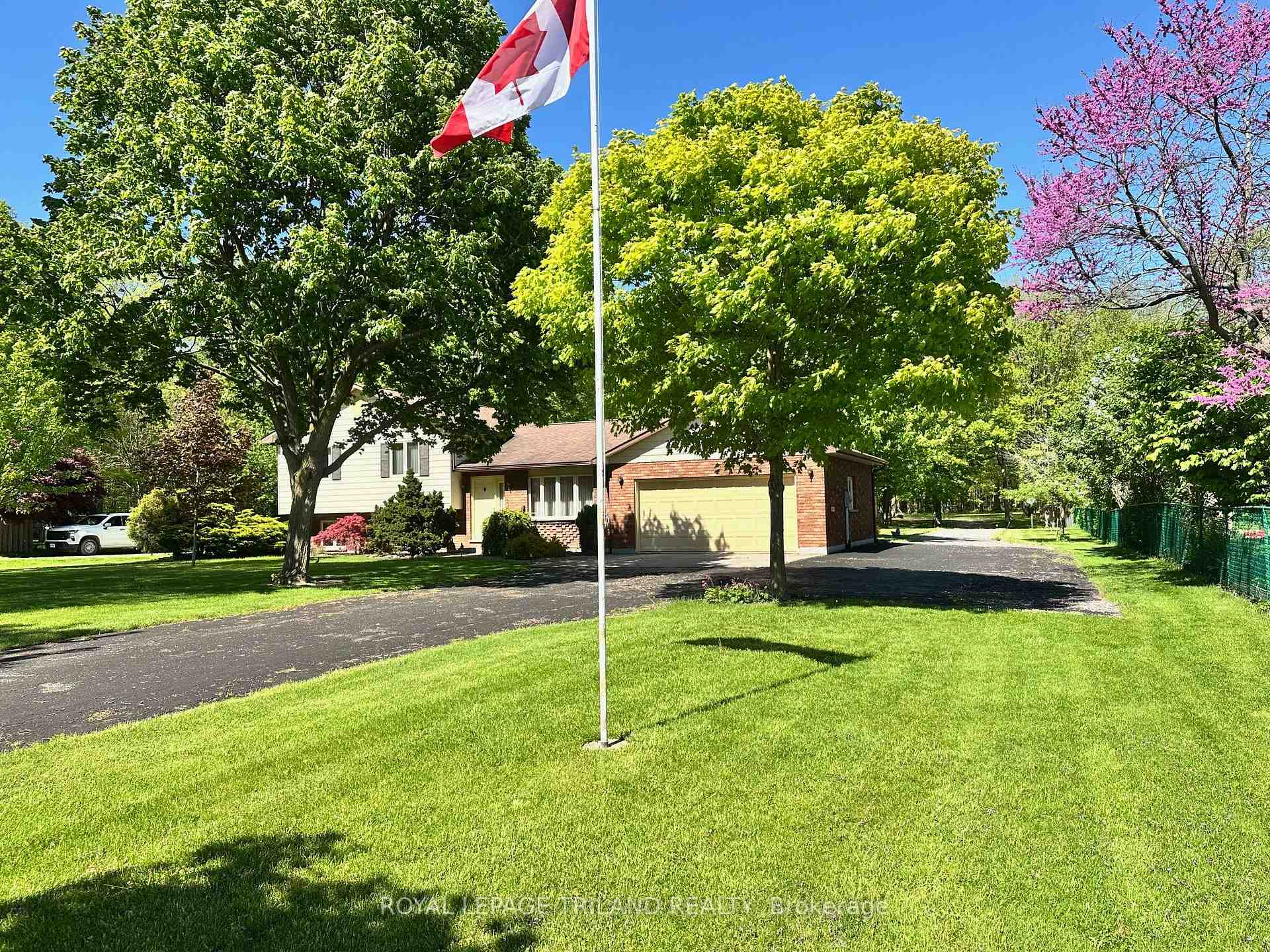 Photo 2 of 9678 Graham Road, West Elgin, Eagle — HOMEH