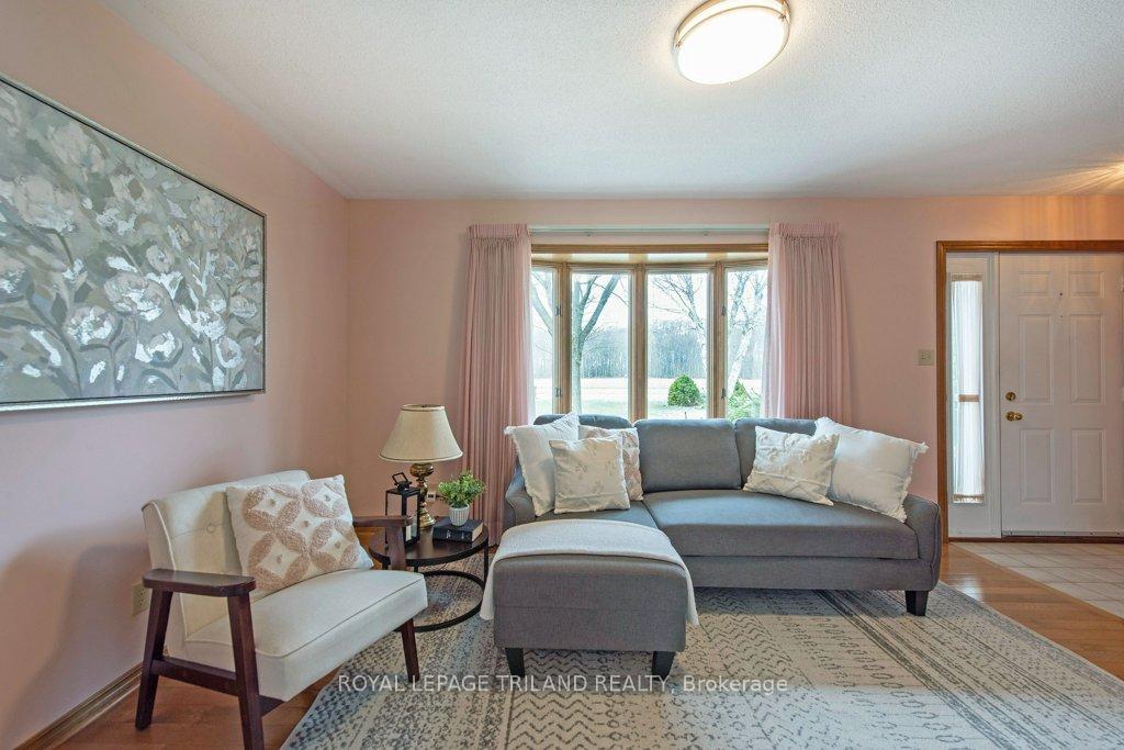 Photo 7 of 9678 Graham Road, West Elgin, Eagle — HOMEH