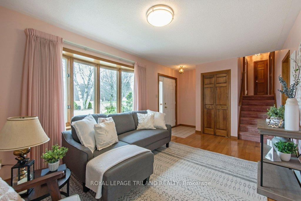 Photo 10 of 9678 Graham Road, West Elgin, Eagle — HOMEH