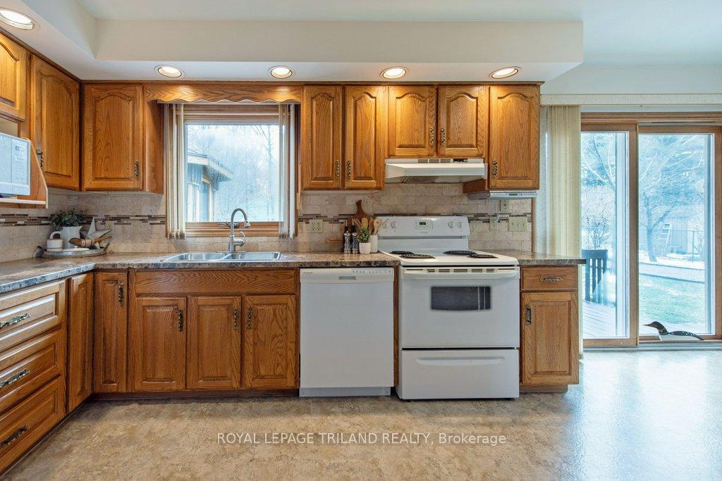 Photo 18 of 9678 Graham Road, West Elgin, Eagle — HOMEH