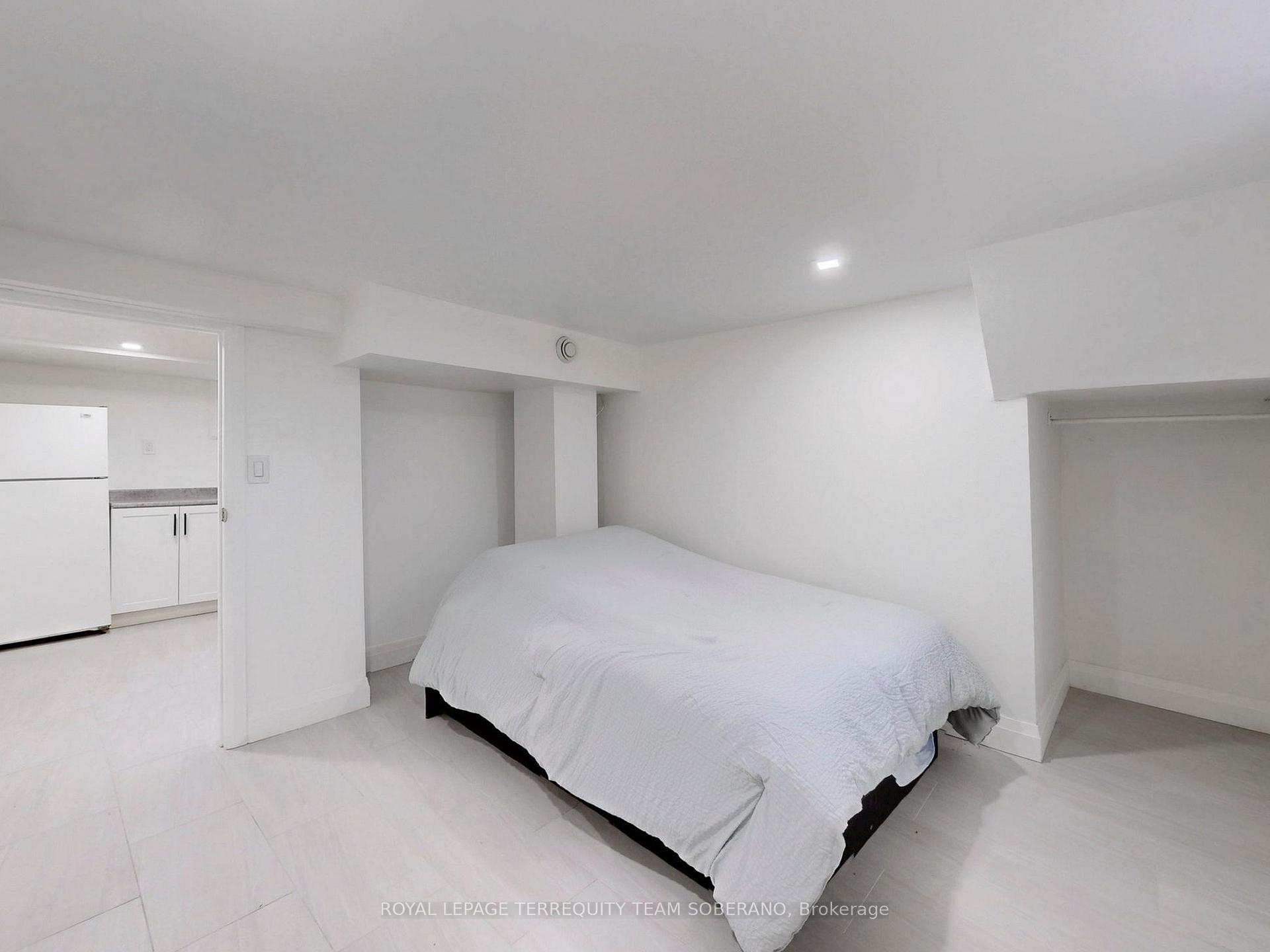 Photo 31 of 13 Roslin Avenue N, Waterloo, Downtown Waterloo — HOMEH