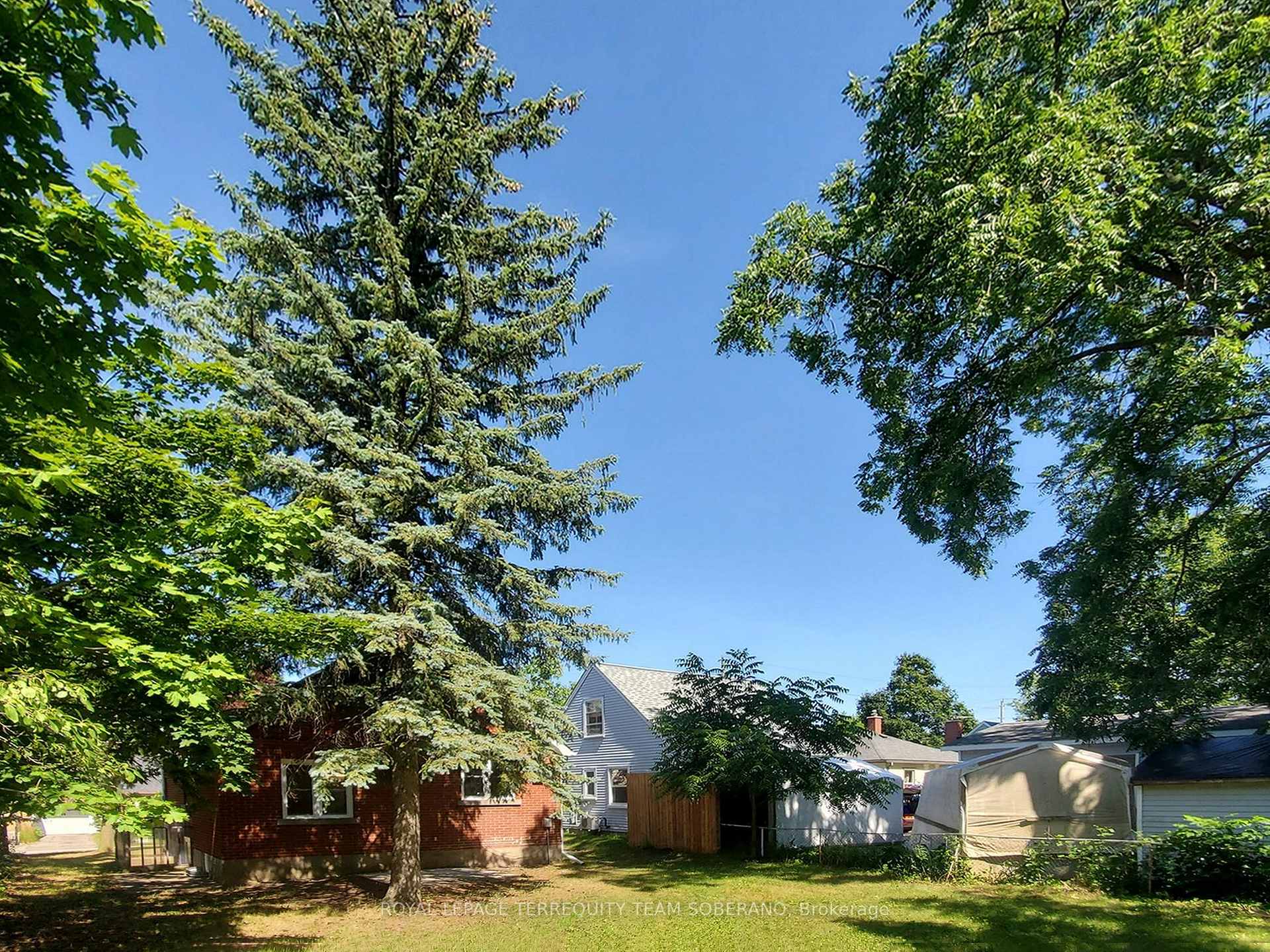 Photo 36 of 13 Roslin Avenue N, Waterloo, Downtown Waterloo — HOMEH