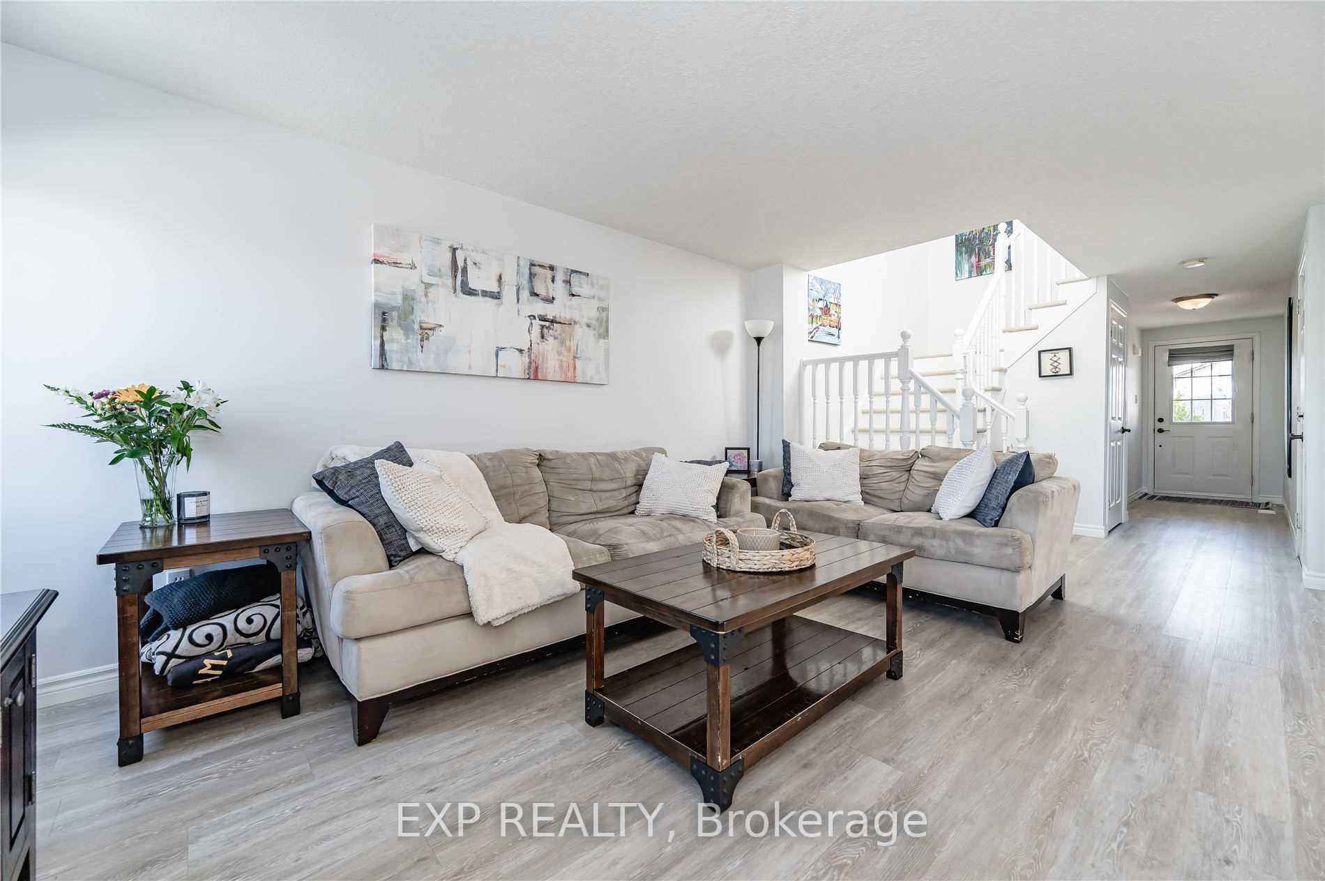 Photo 7 of 947 Atlantic Boulevard, Waterloo — HOMEH