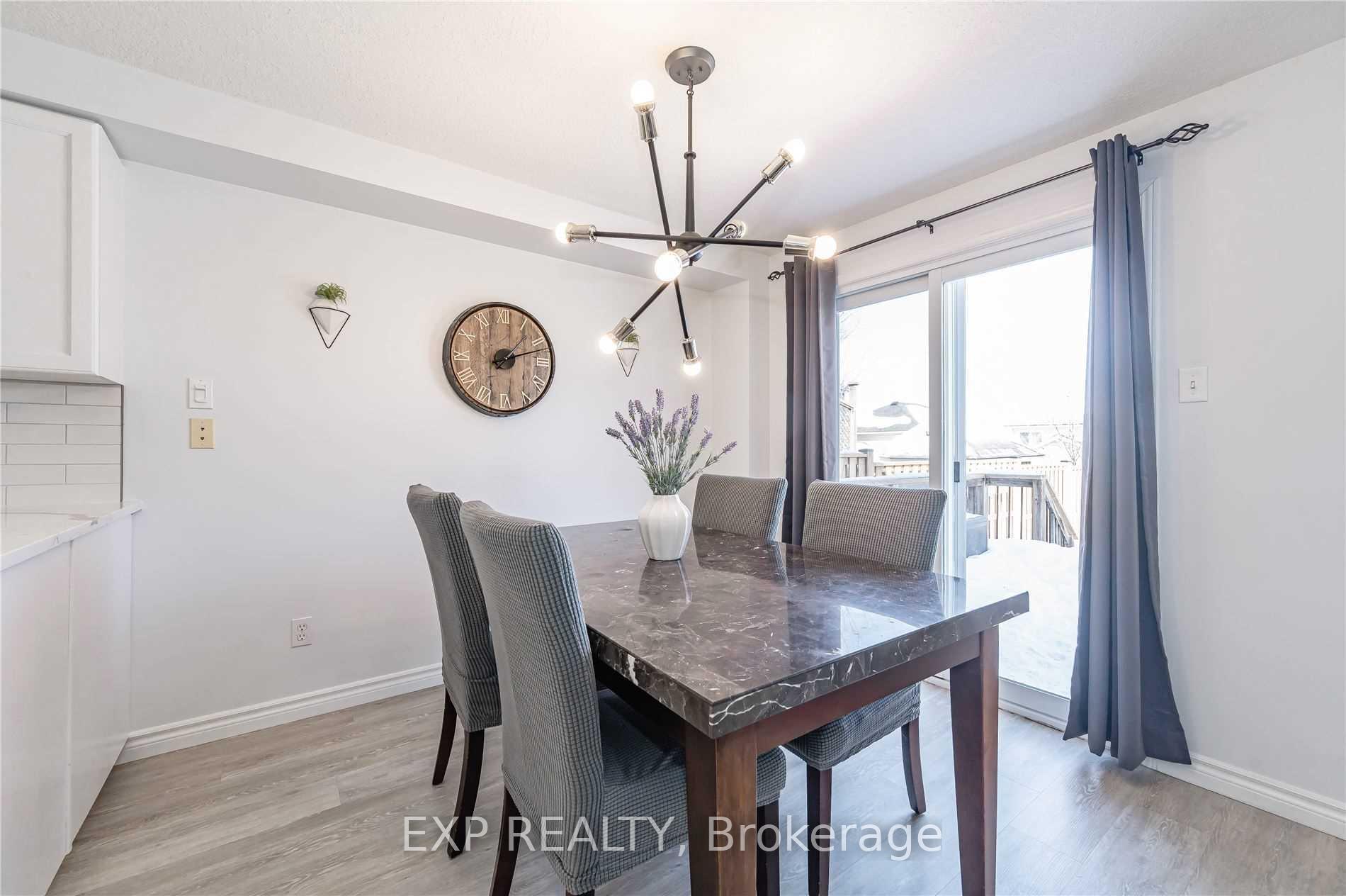 Photo 13 of 947 Atlantic Boulevard, Waterloo — HOMEH