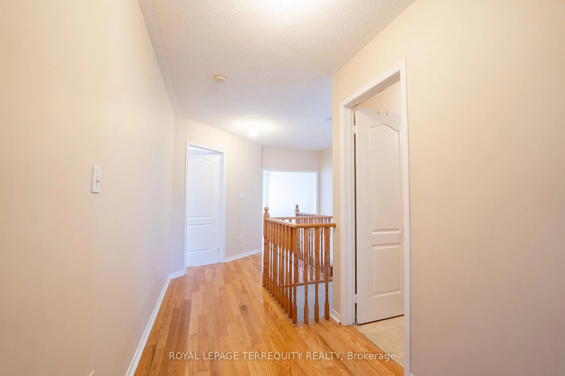 Photo 7 of 168 Deepsprings Crescent, Vaughan, Vellore Village — HOMEH