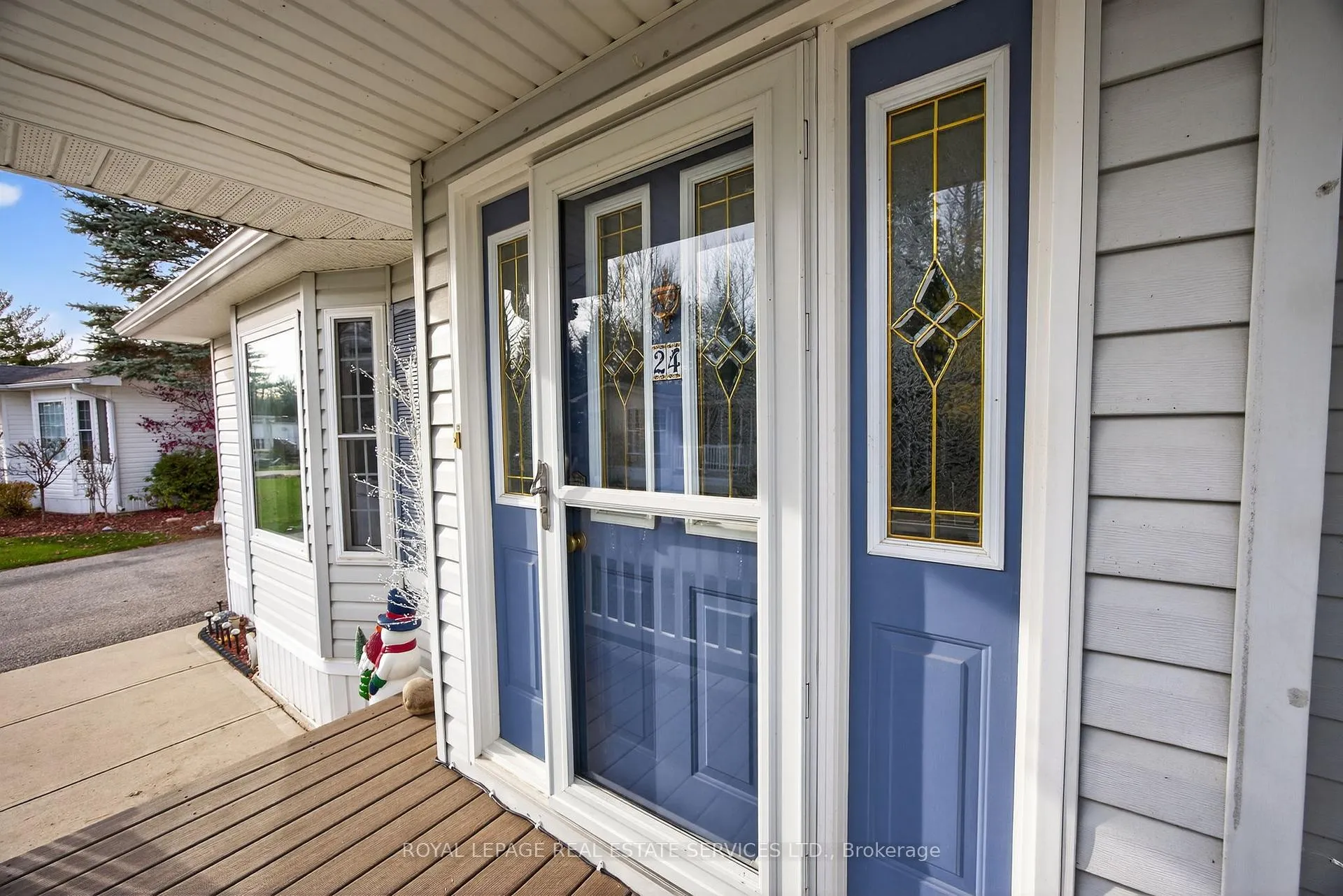 Photo 2 of 24 Topaz Street, Wasaga Beach — HOMEH