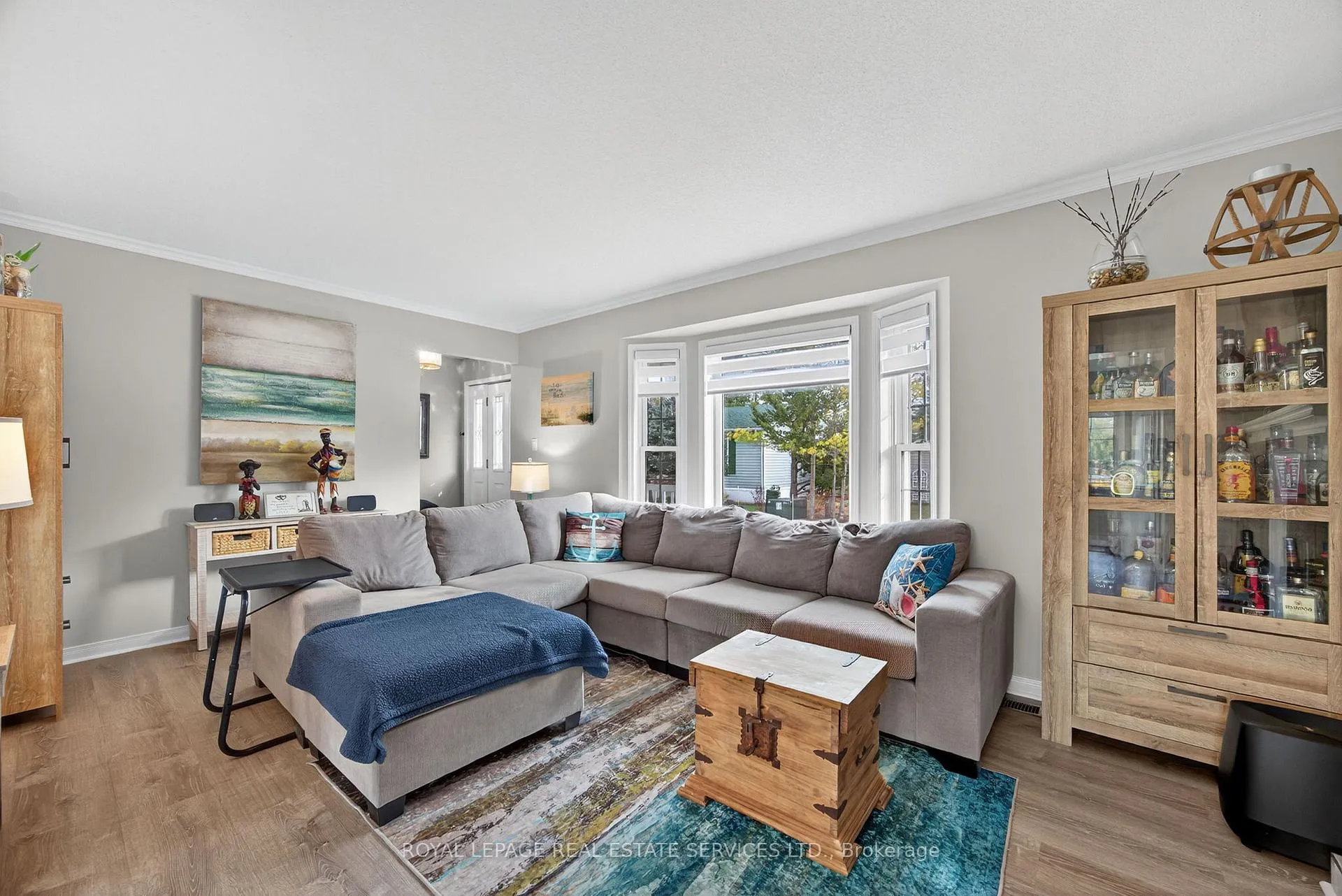 Photo 6 of 24 Topaz Street, Wasaga Beach — HOMEH