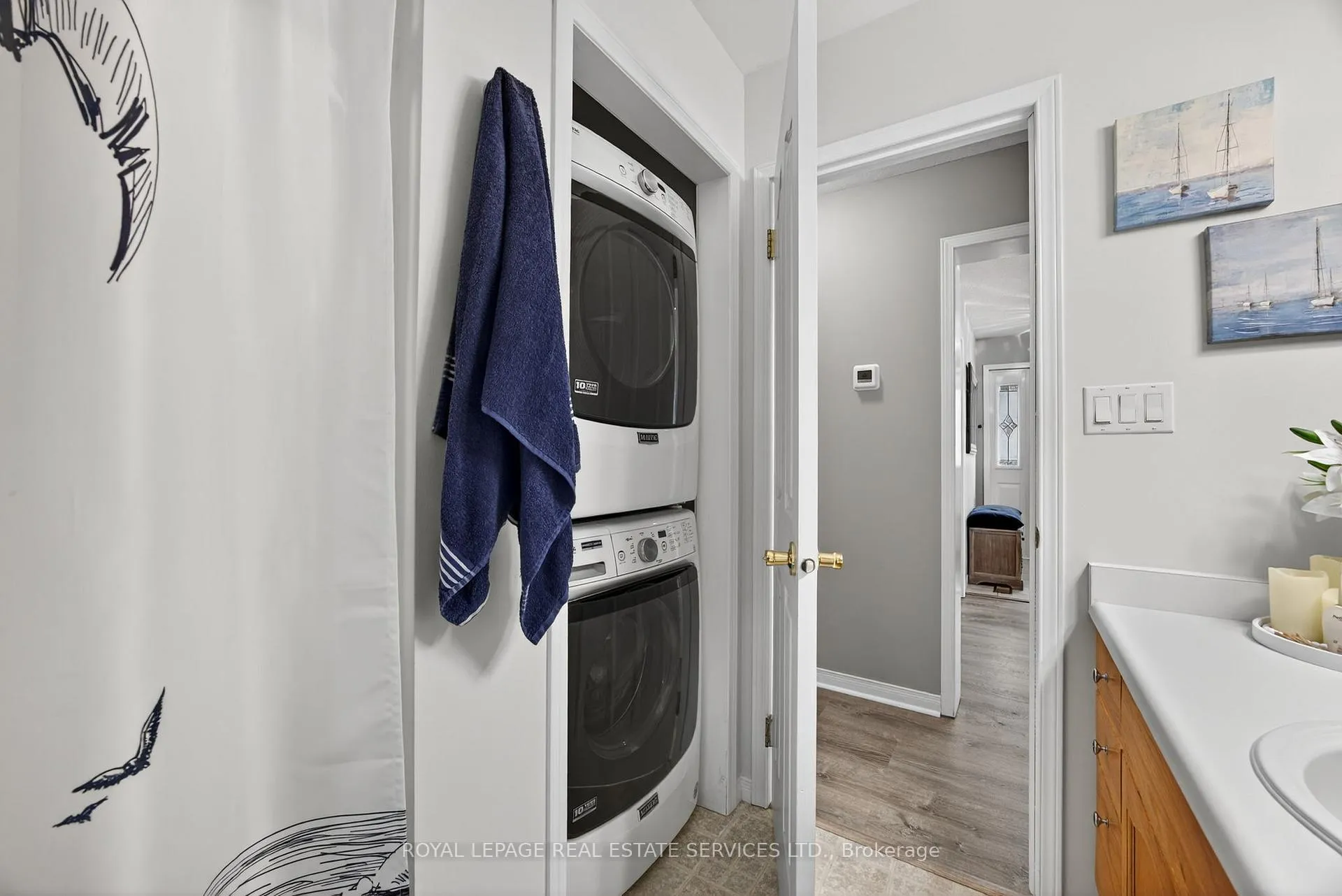 Photo 21 of 24 Topaz Street, Wasaga Beach — HOMEH